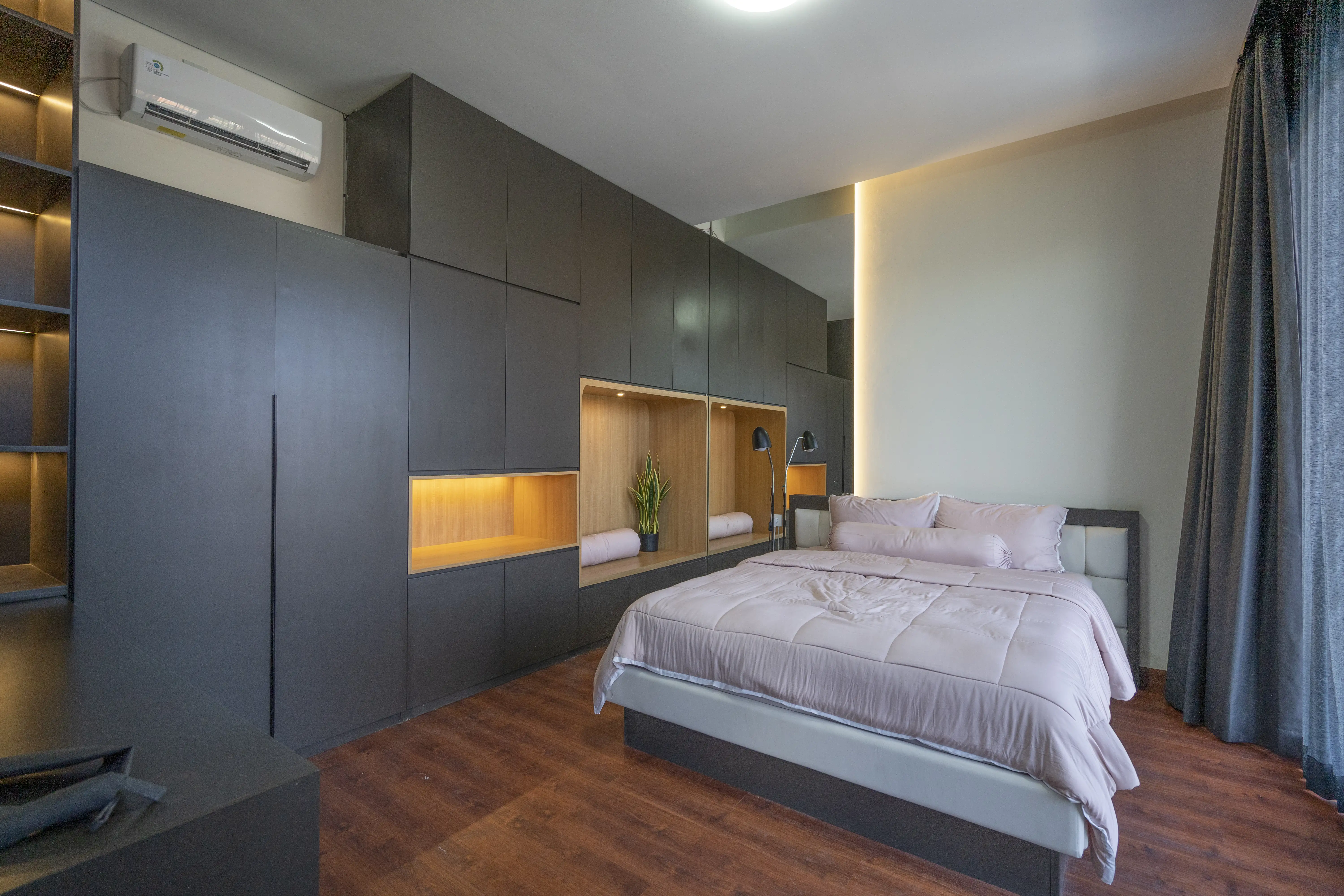 Villa 215m² in Indonesia, Kerobokan. Priced at 325000$ rent photo-13