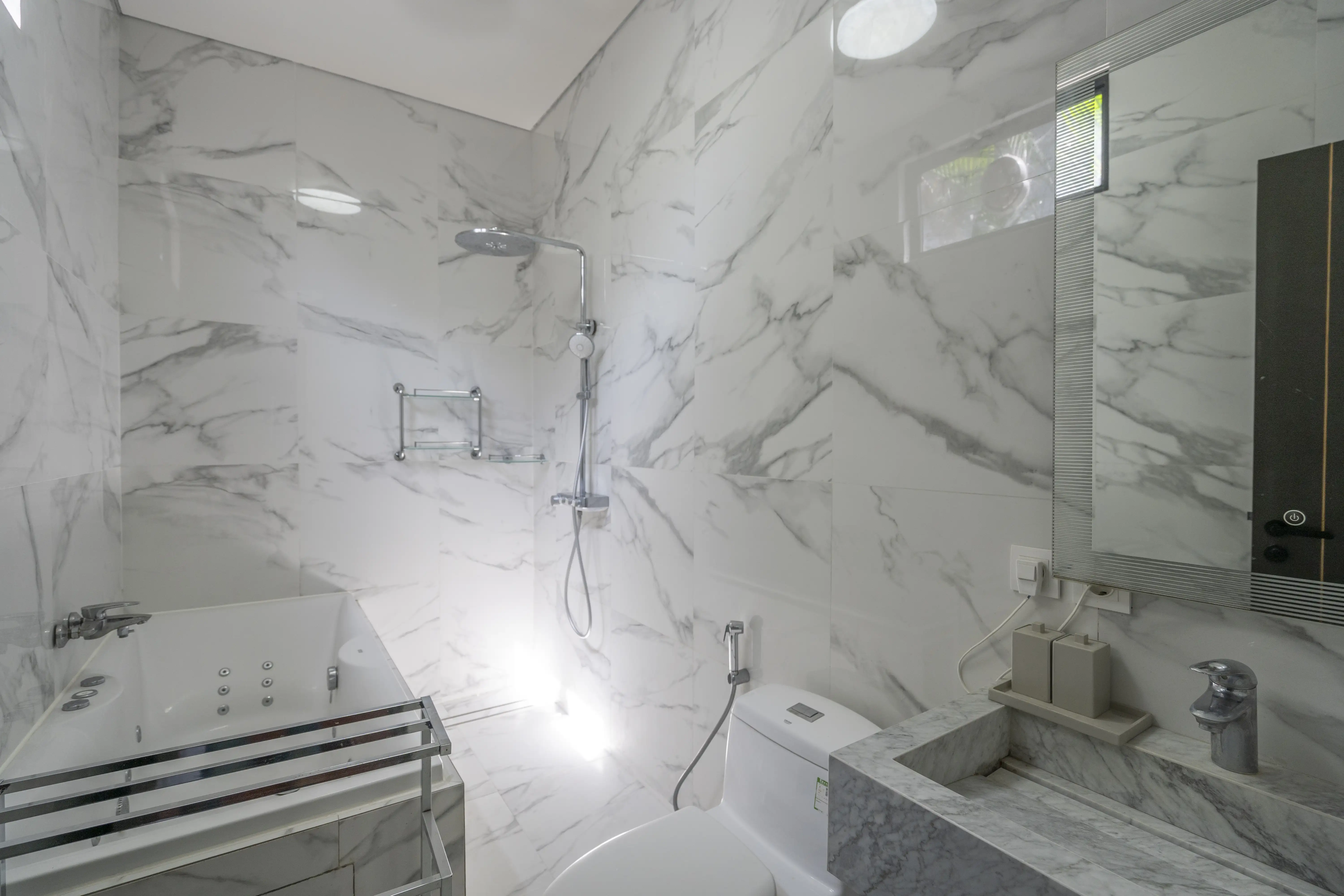 Villa 215m² in Indonesia, Kerobokan. Priced at 325000$ rent photo-15