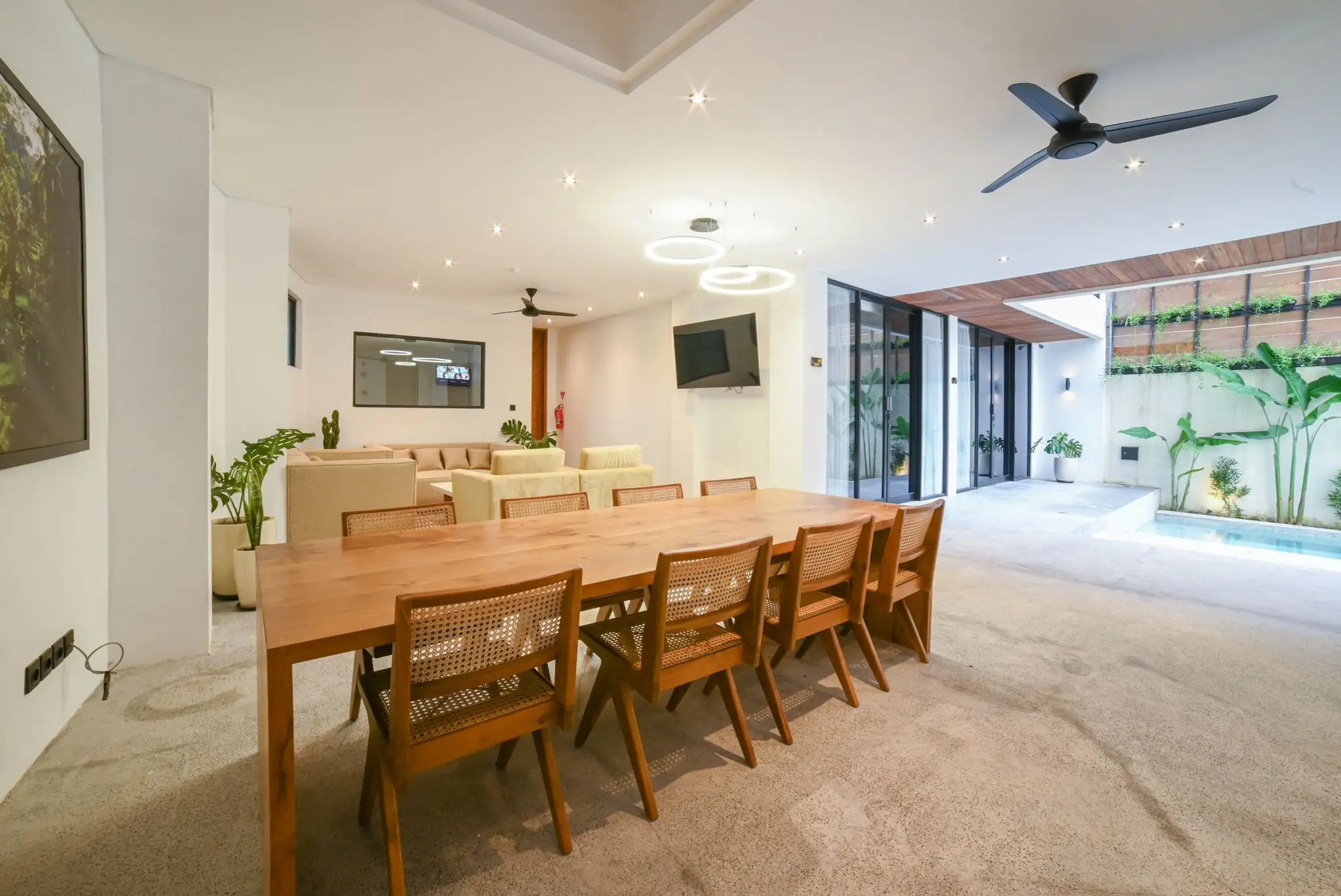 Flat 54m² in Indonesia, Canggu. Priced at 129000$ rent photo-7
