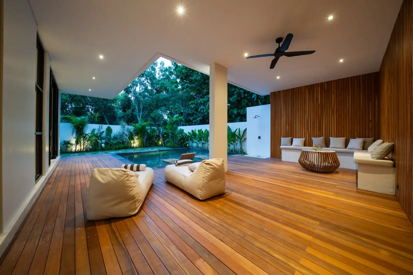 Villa 225m² in Indonesia, Bukit. Priced at 350000$ rent photo-5