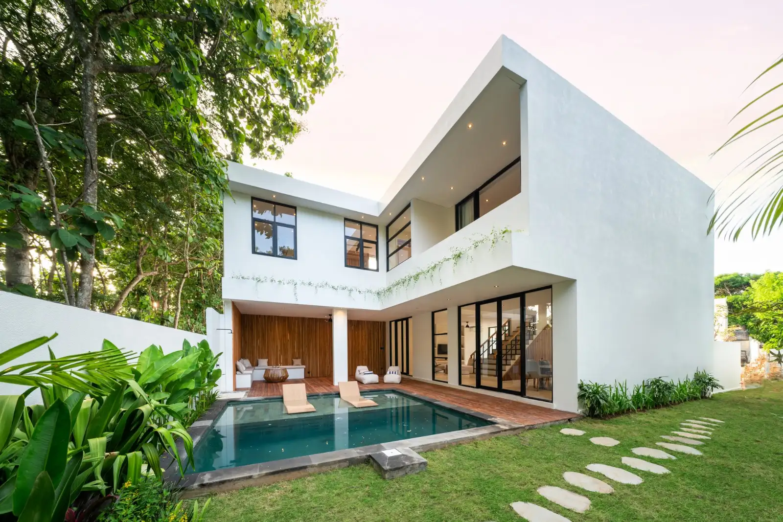 Villa 225m² in Indonesia, Bukit. Priced at 350000$ rent photo-15