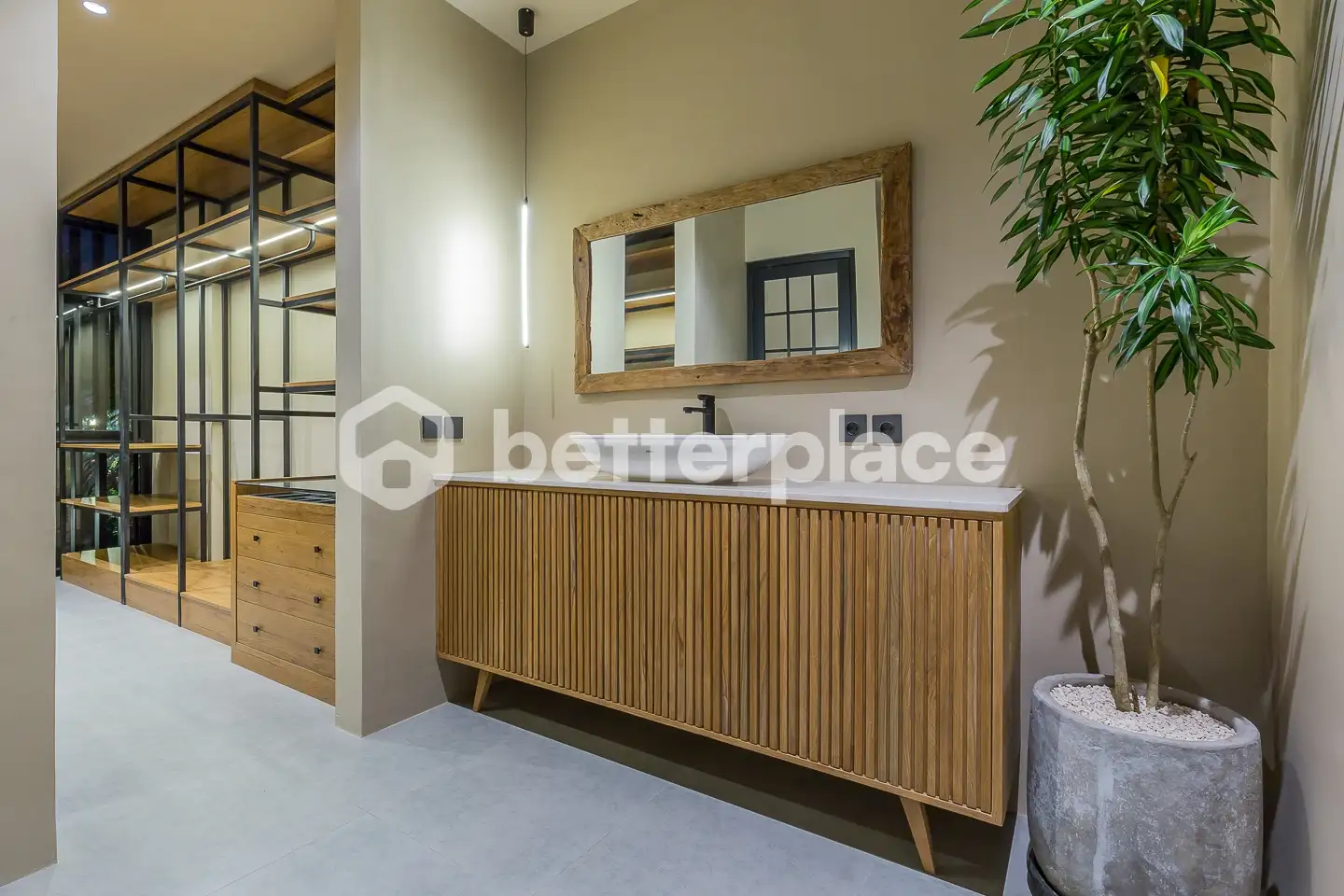 Villa 250m² in Indonesia, Bukit. Priced at 375000$ rent photo-1