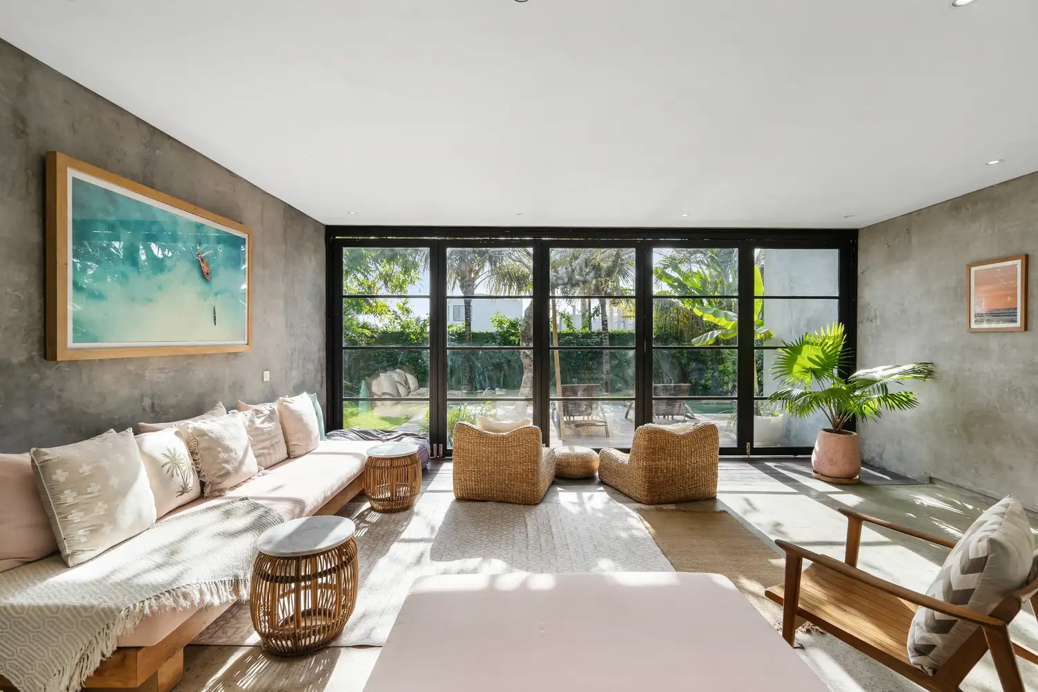 Villa 360m² in Indonesia, Canggu. Priced at 320000$ rent photo-6