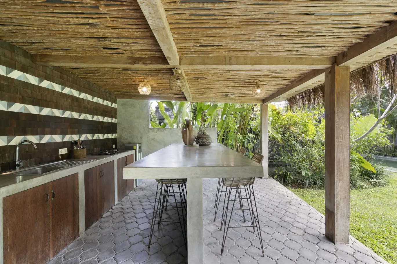 Villa 360m² in Indonesia, Canggu. Priced at 320000$ rent photo-16