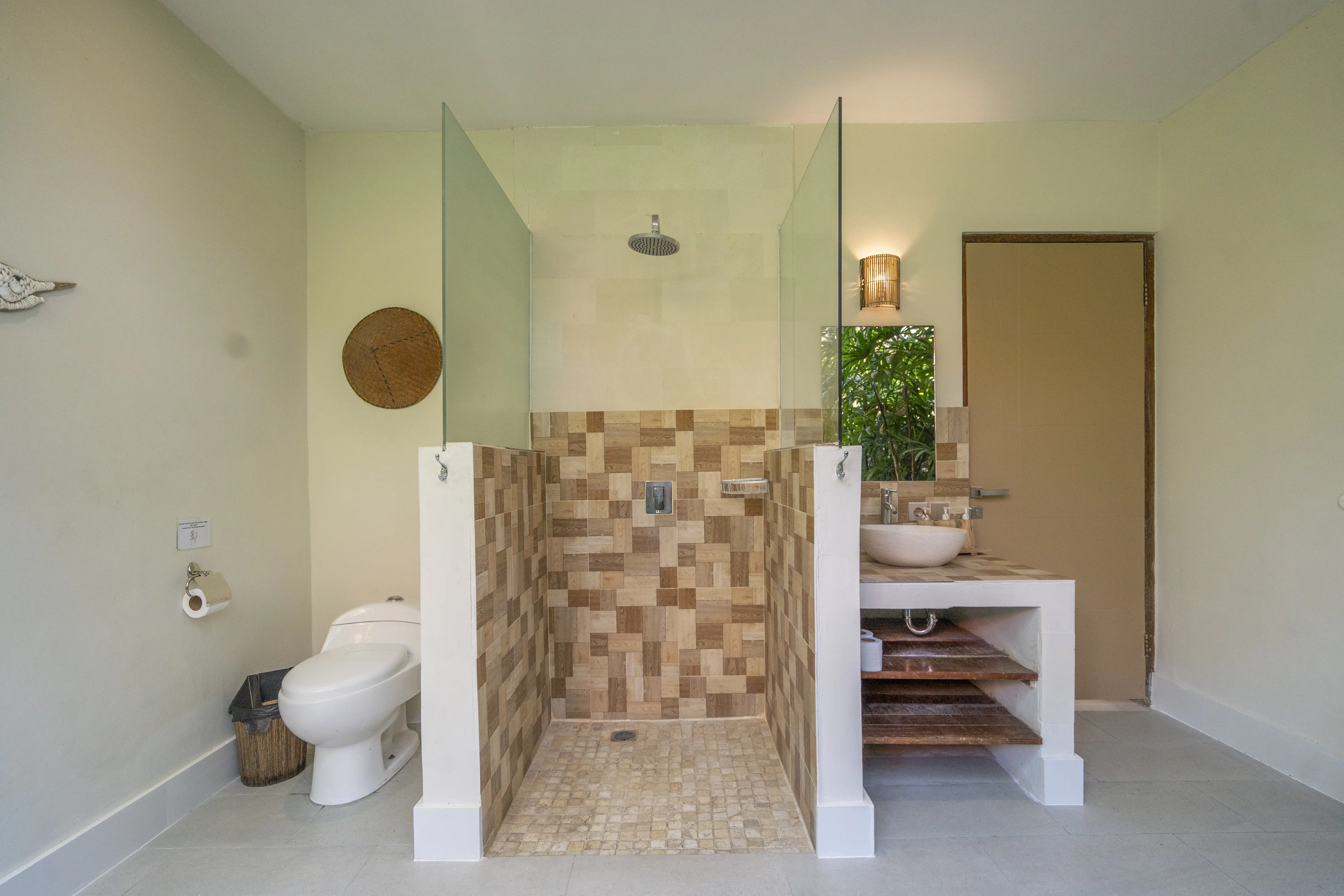 Villa 200m² in Indonesia, Seminyak. Priced at 325000$ rent photo-2
