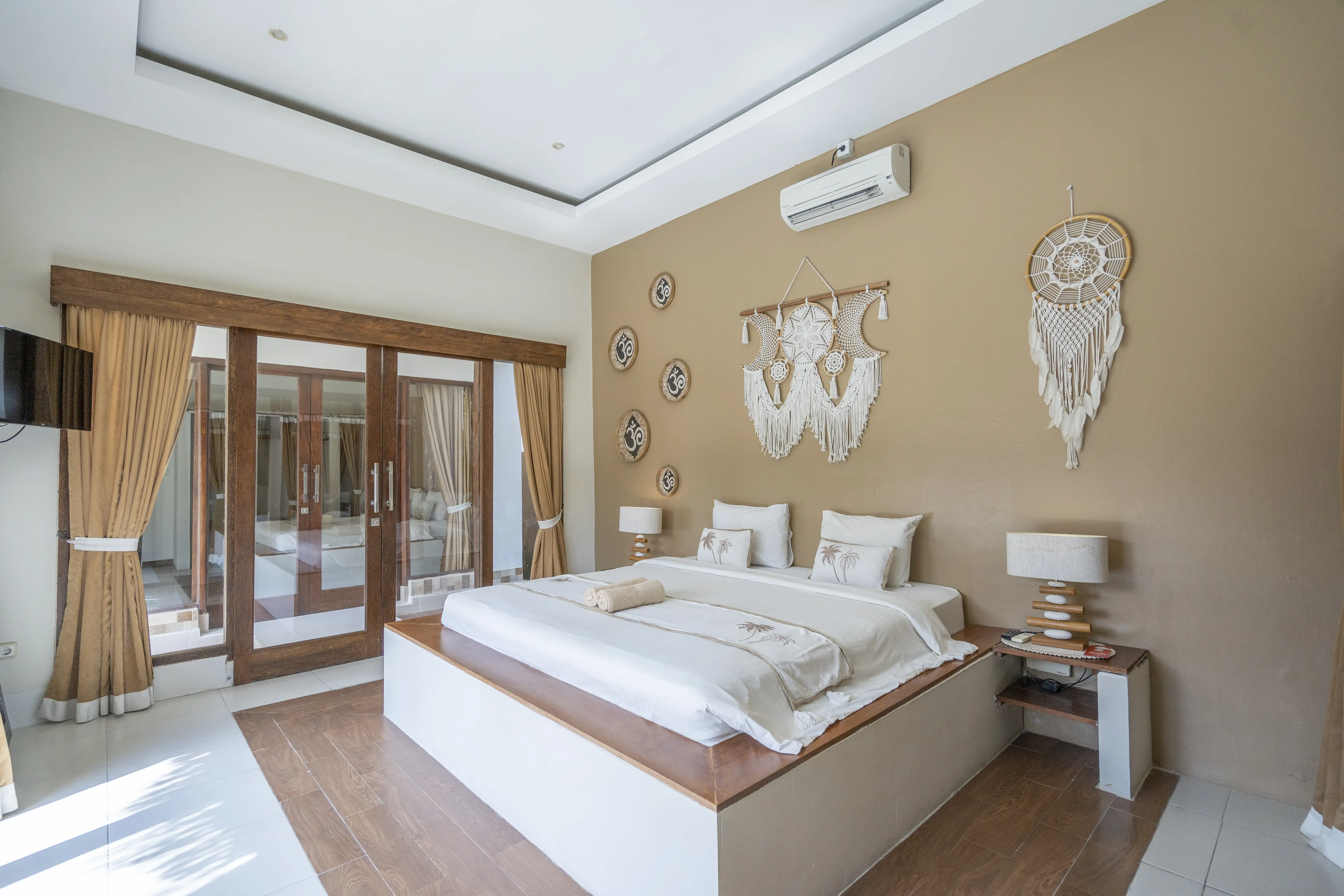 Villa 200m² in Indonesia, Seminyak. Priced at 325000$ rent photo-10