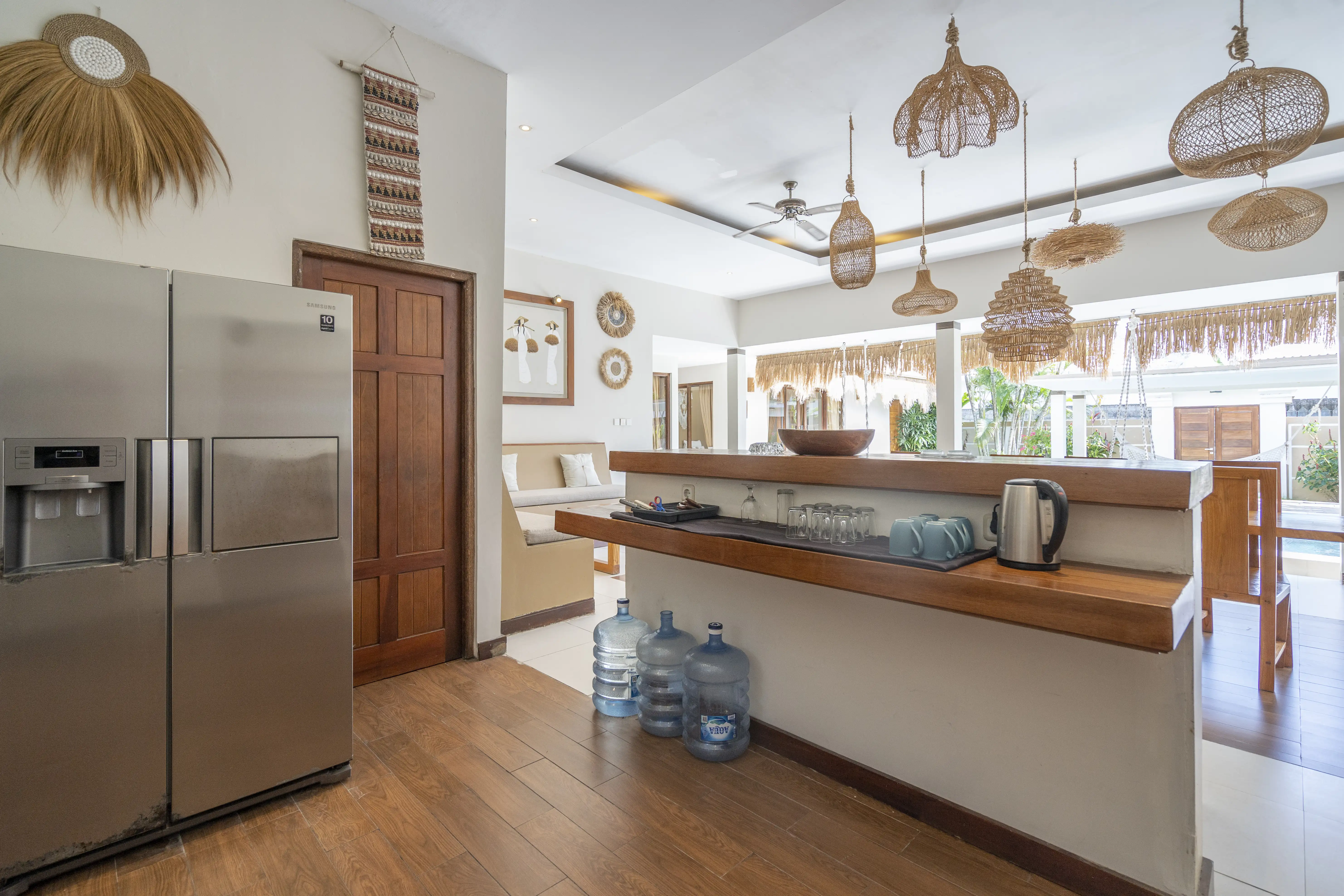Villa 200m² in Indonesia, Seminyak. Priced at 325000$ rent photo-12