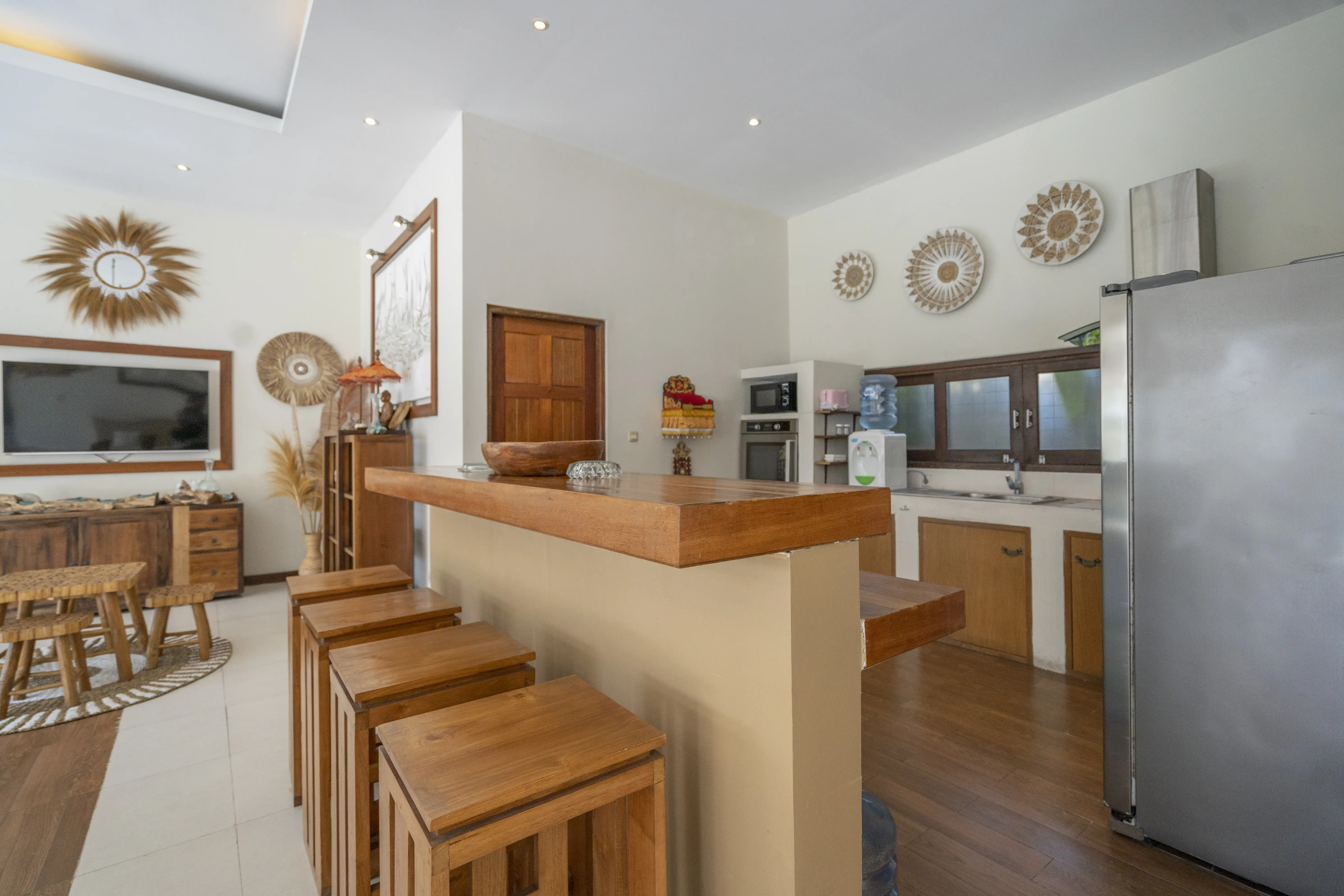 Villa 200m² in Indonesia, Seminyak. Priced at 325000$ rent photo-15