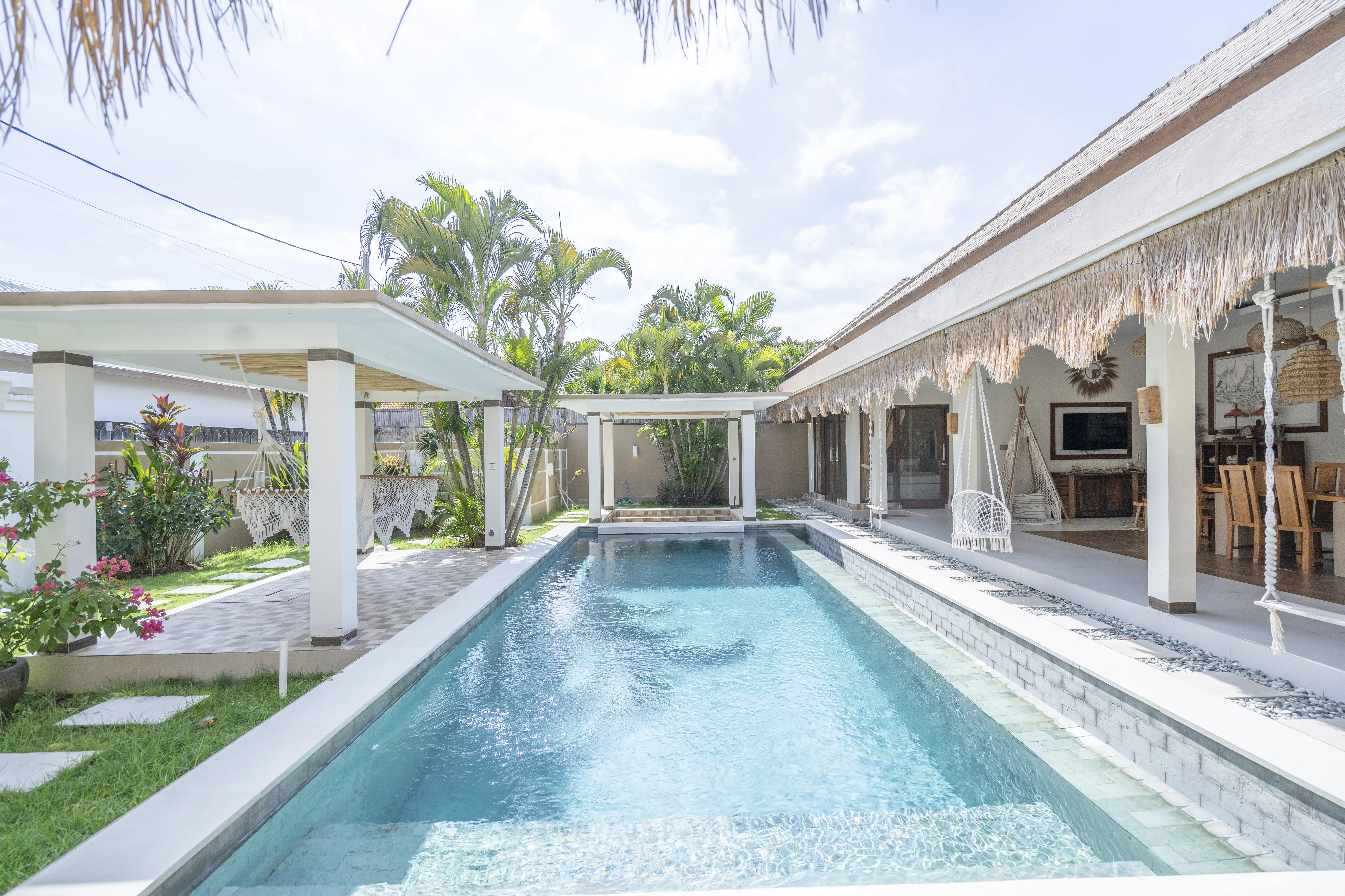 Villa 200m² in Indonesia, Seminyak. Priced at 325000$ rent photo-21