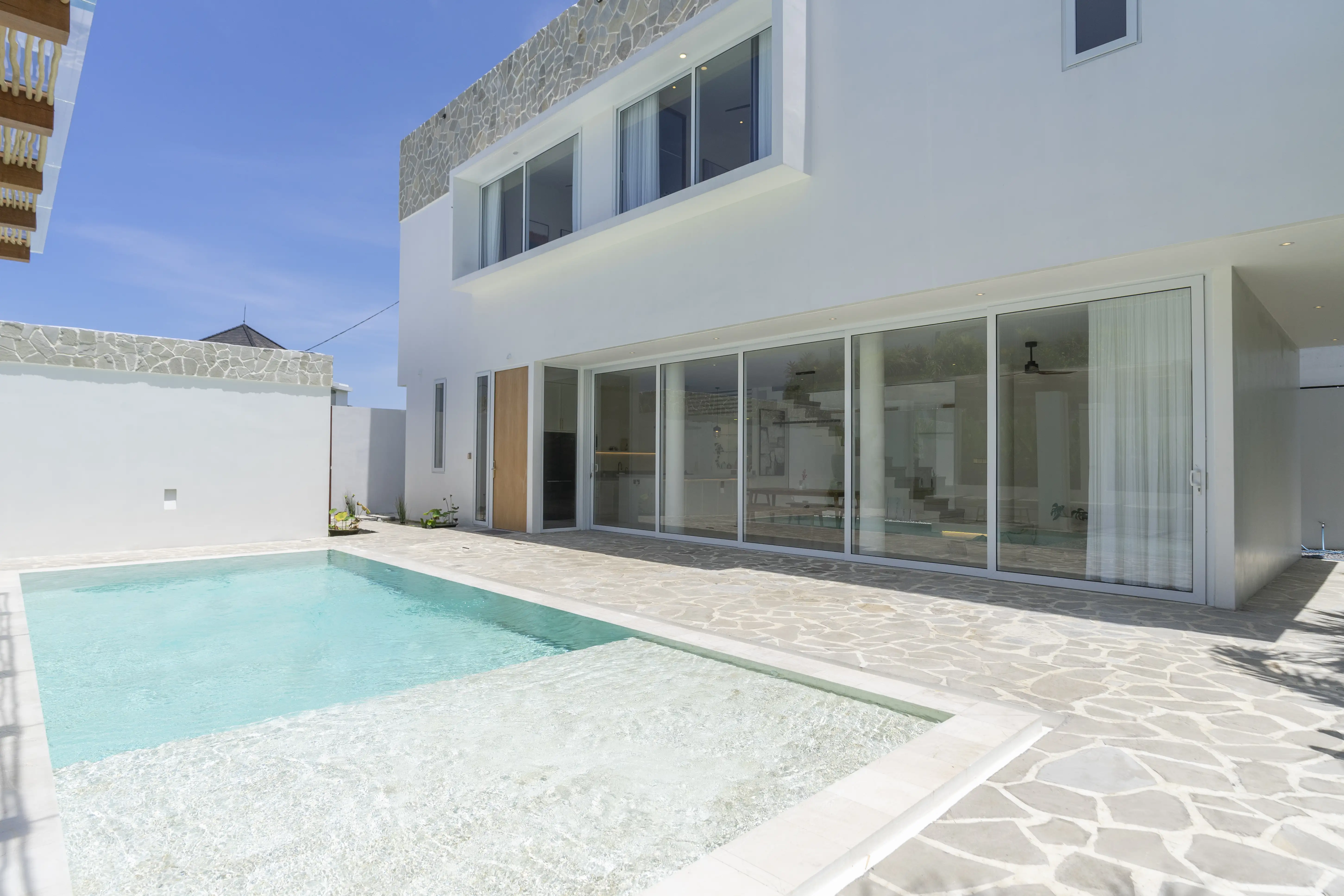 Villa 323m² in Indonesia, Canggu. Priced at 522185$ rent photo-35