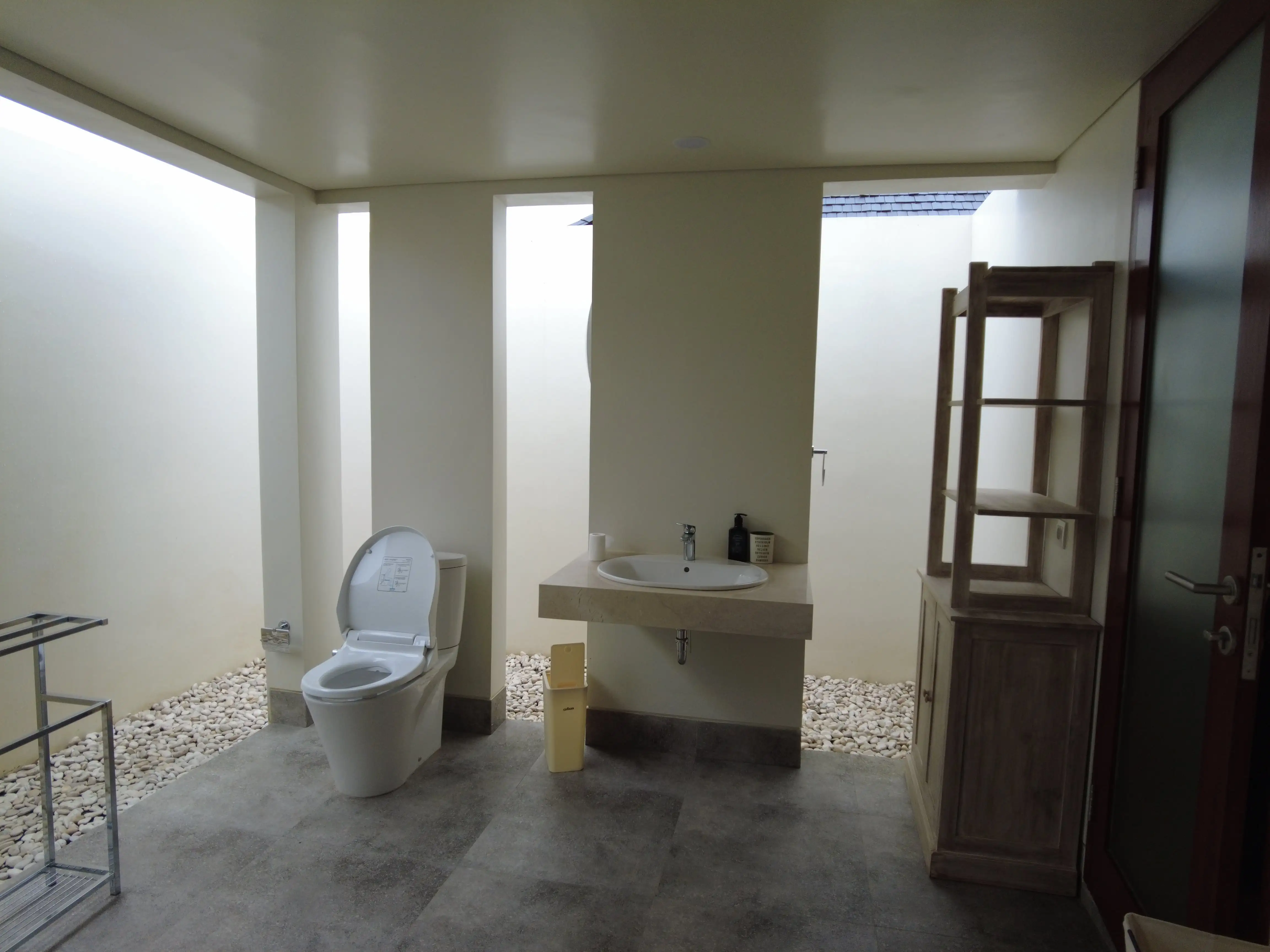 Villa 120m² in Indonesia, NorthBali. Priced at 196721$ rent photo-5