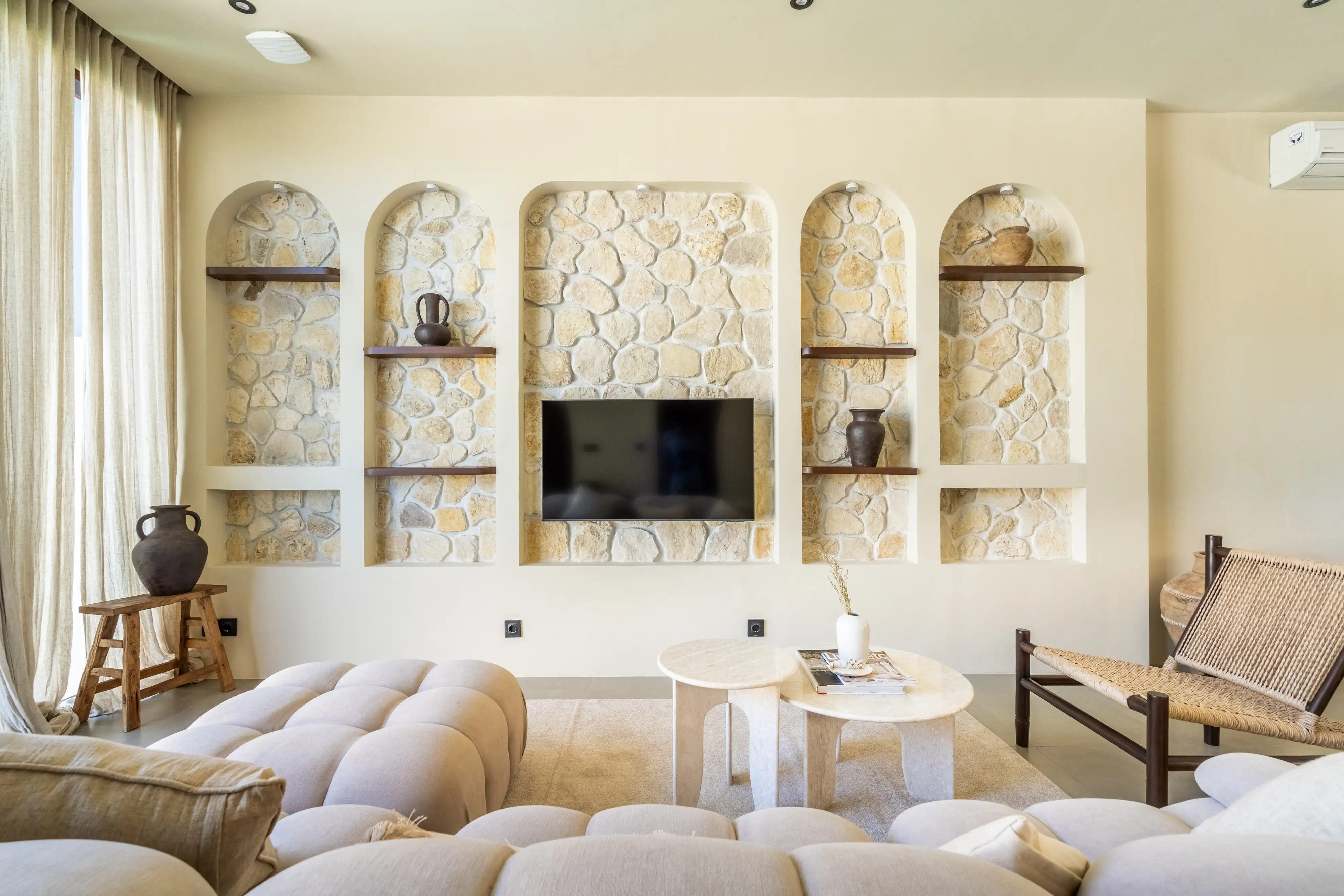 Villa 124m² in Indonesia, Canggu. Priced at 250000$ rent photo-10