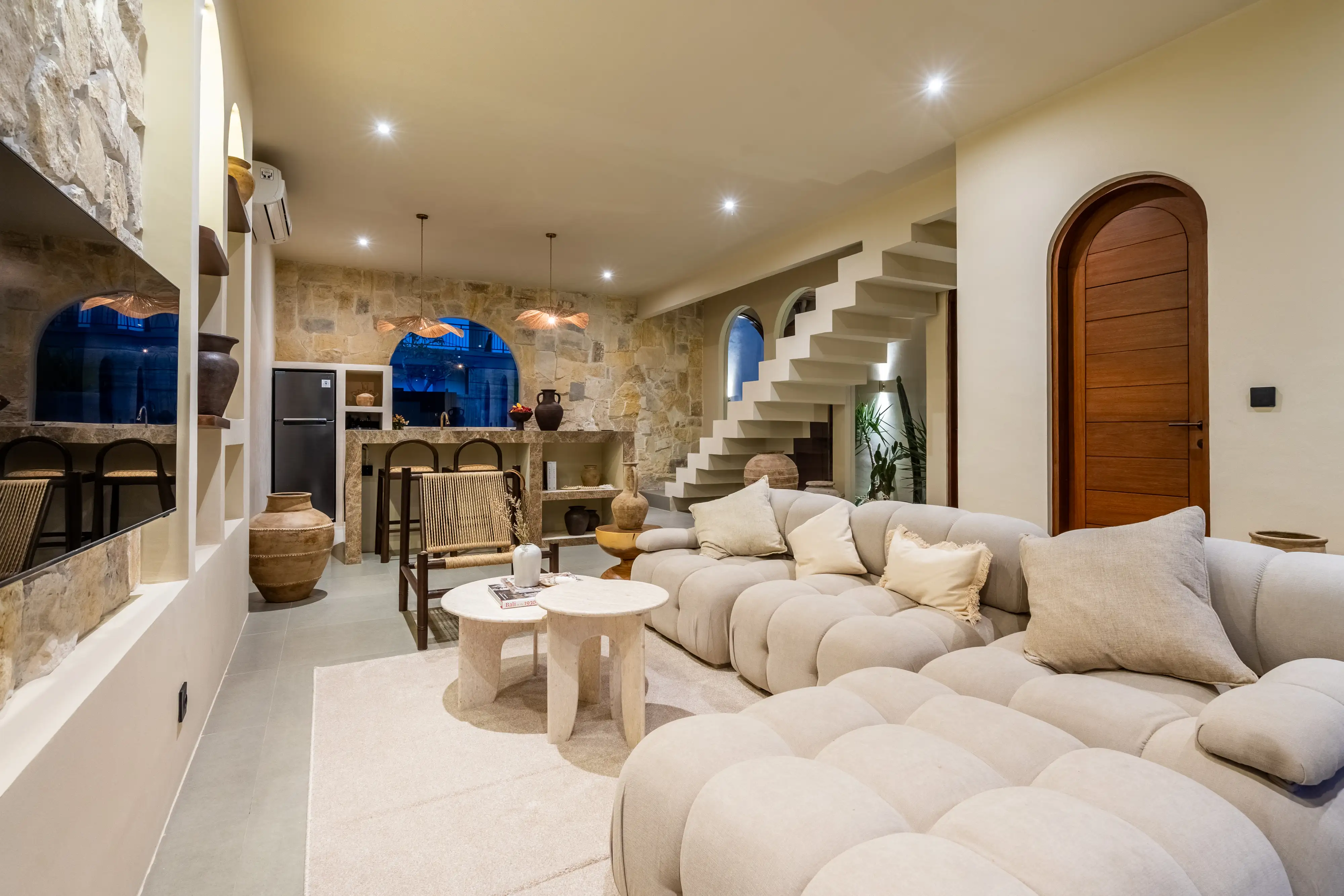 Villa 124m² in Indonesia, Canggu. Priced at 250000$ rent photo-17
