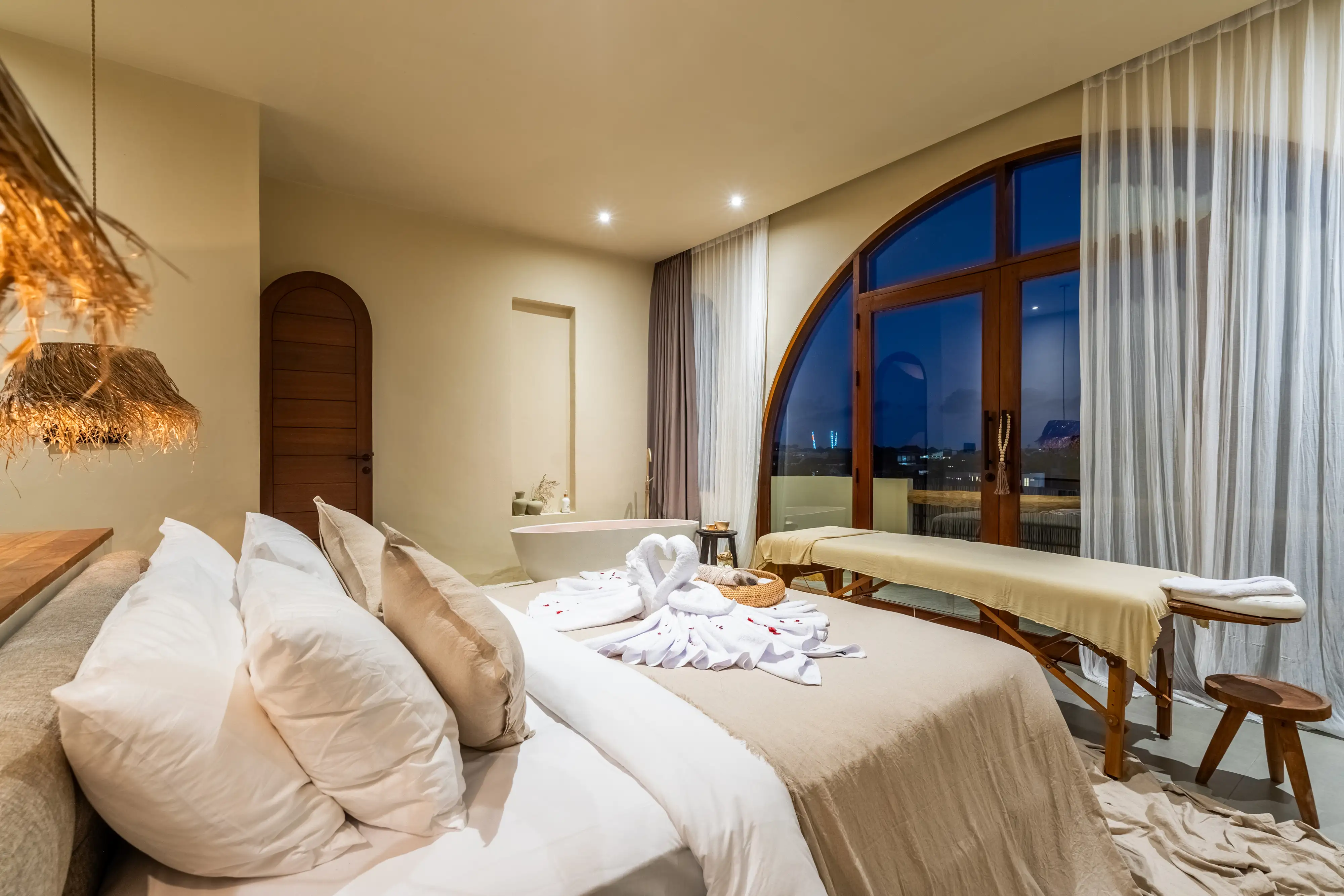 Villa 124m² in Indonesia, Canggu. Priced at 250000$ rent photo-21