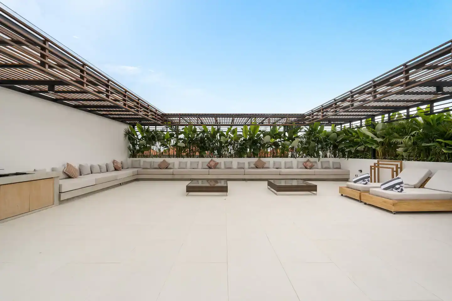 Villa 329m² in Indonesia, Canggu. Priced at 519000$ rent photo-12