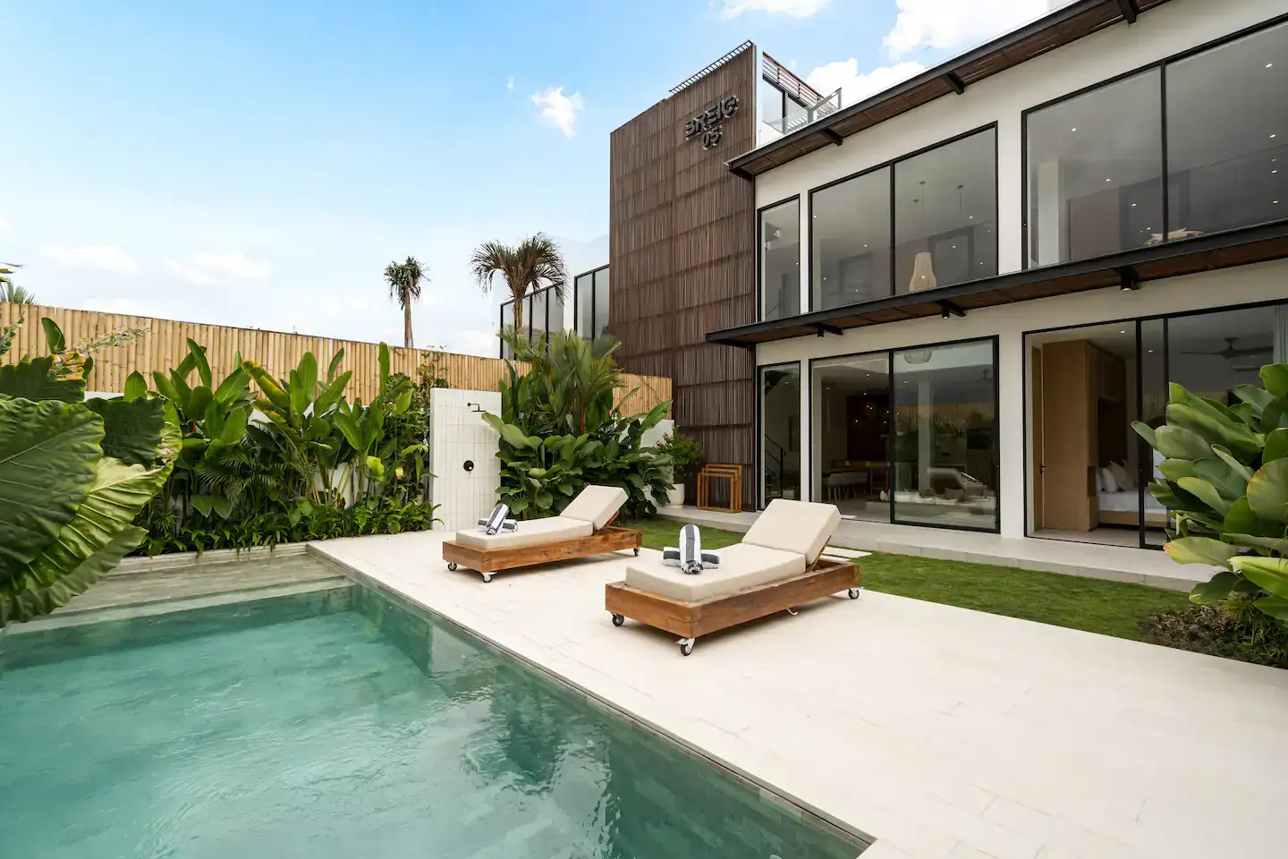 Villa 329m² in Indonesia, Canggu. Priced at 519000$ rent photo-16