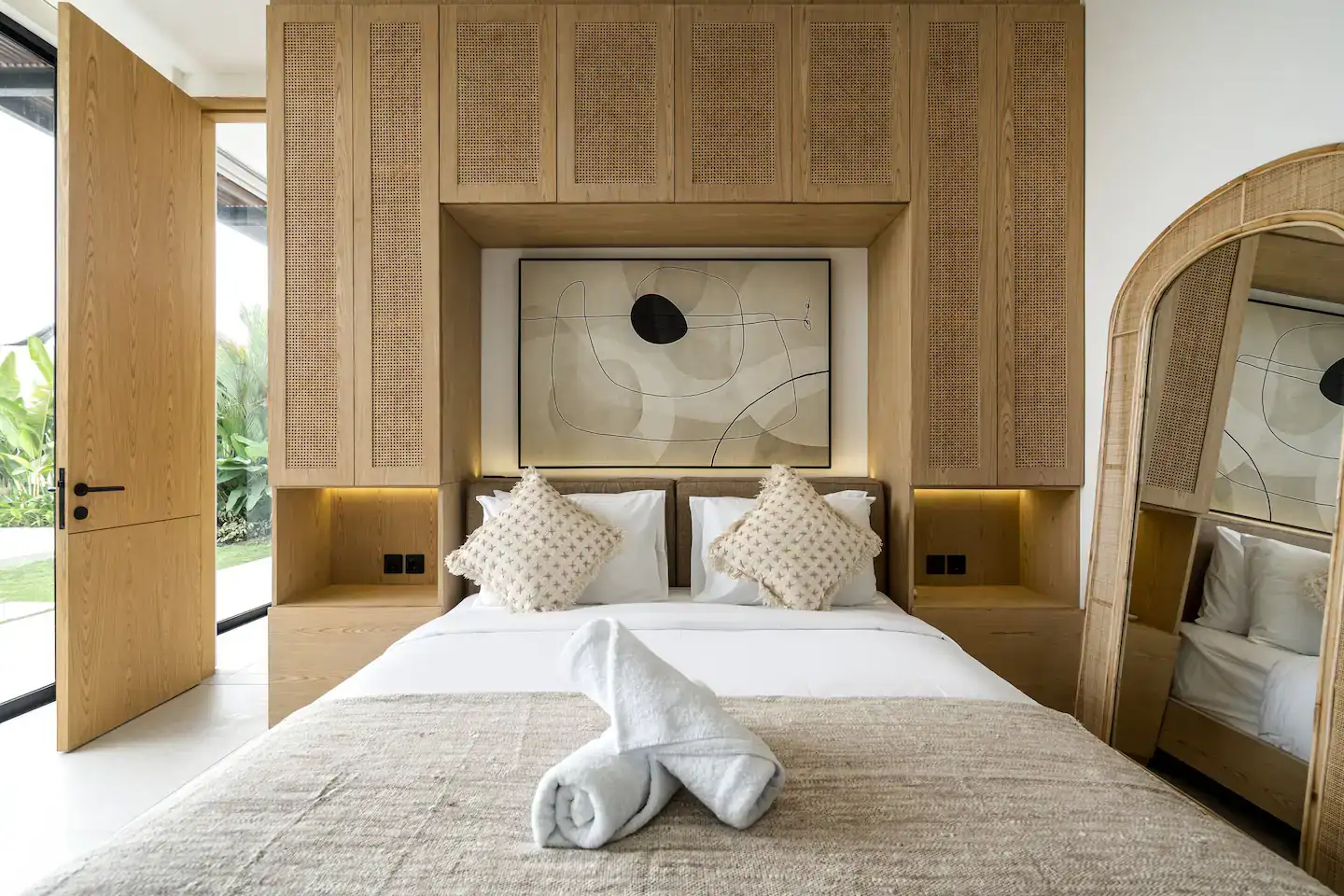 Villa 329m² in Indonesia, Canggu. Priced at 519000$ rent photo-20