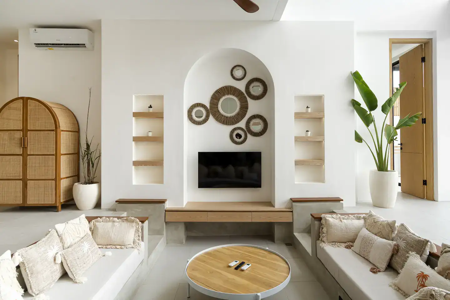 Villa 329m² in Indonesia, Canggu. Priced at 519000$ rent photo-35