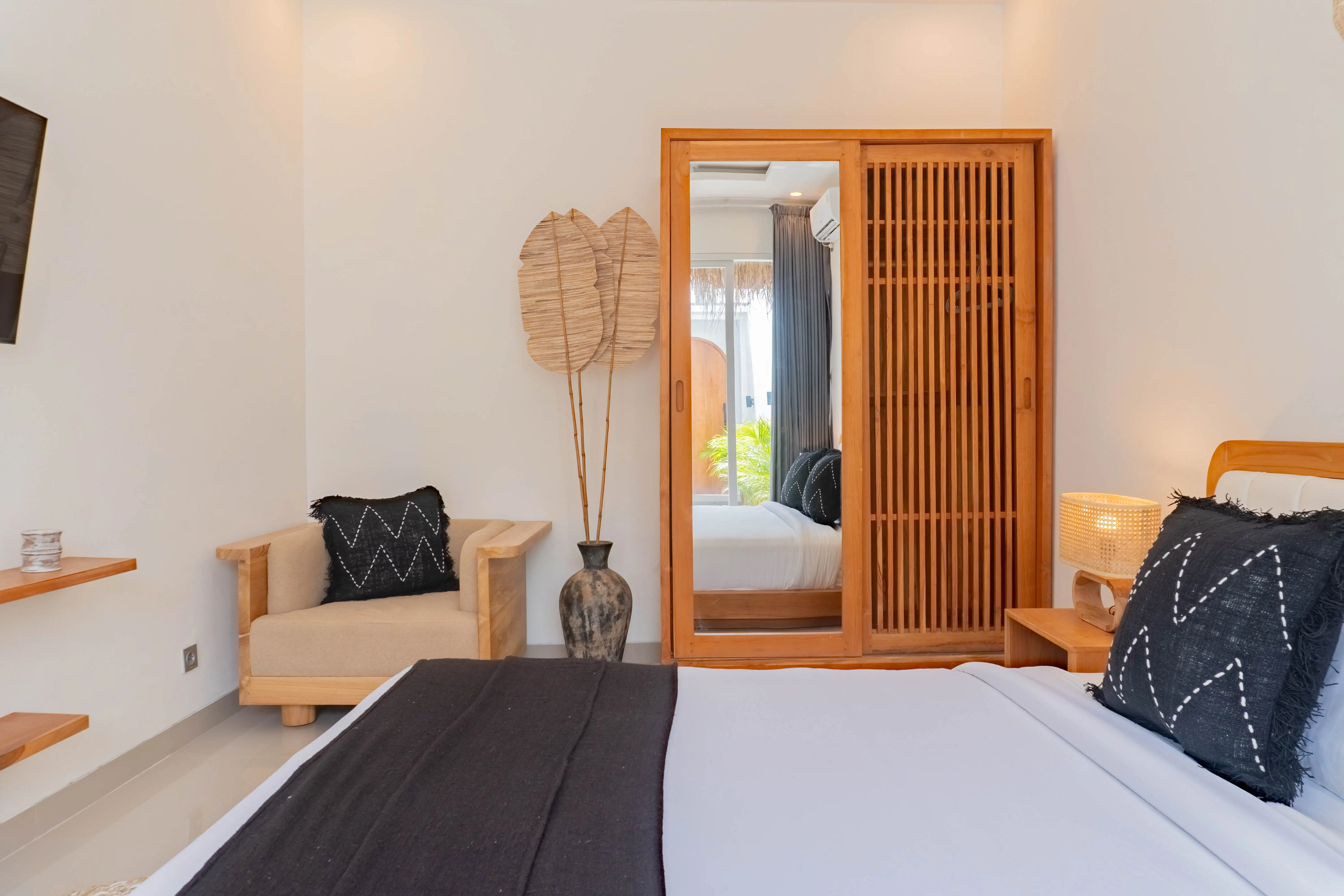 Villa 61m² in Indonesia, Seminyak. Priced at 140000$ rent photo-13