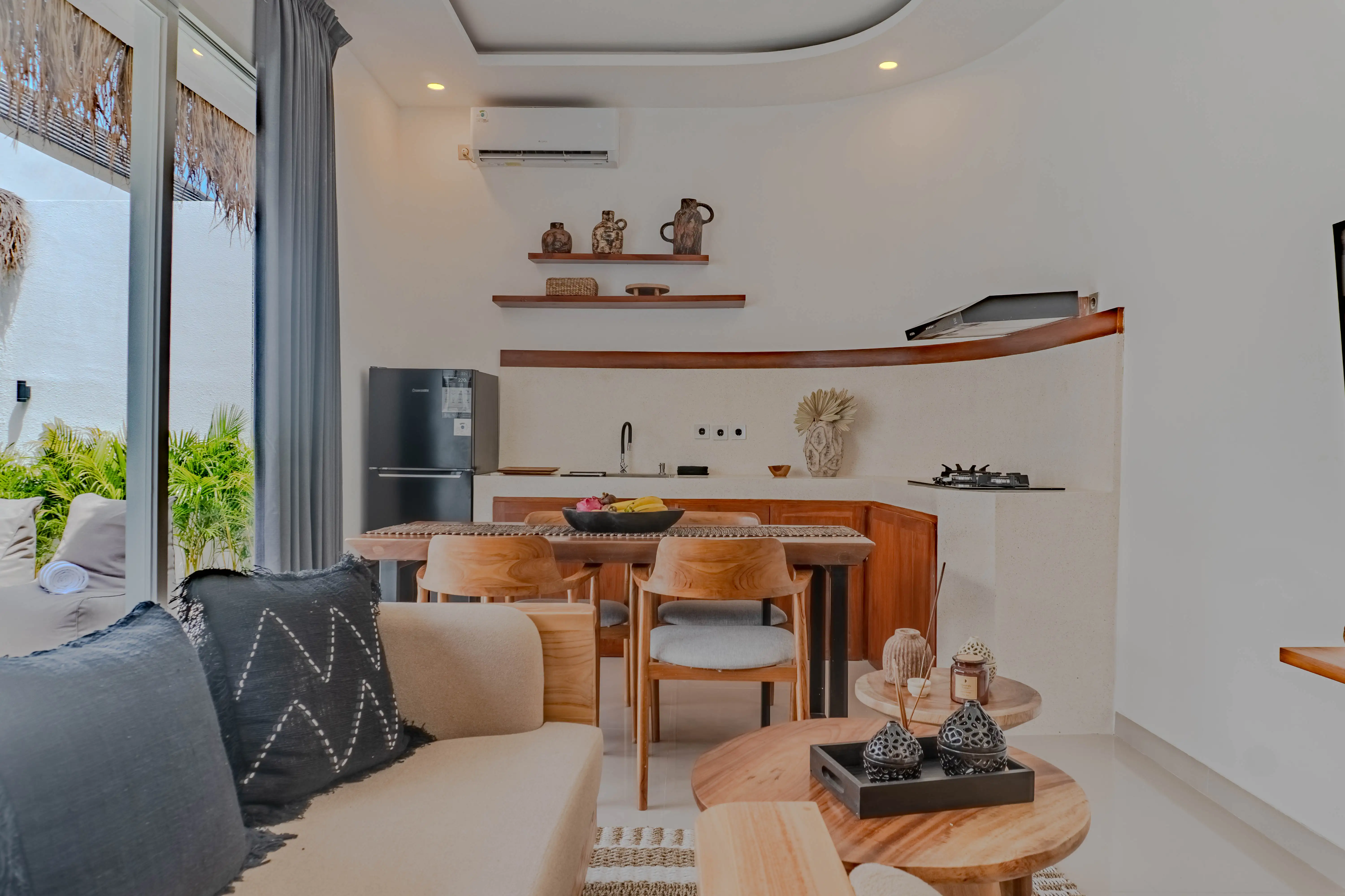 Villa 61m² in Indonesia, Seminyak. Priced at 140000$ rent photo-22