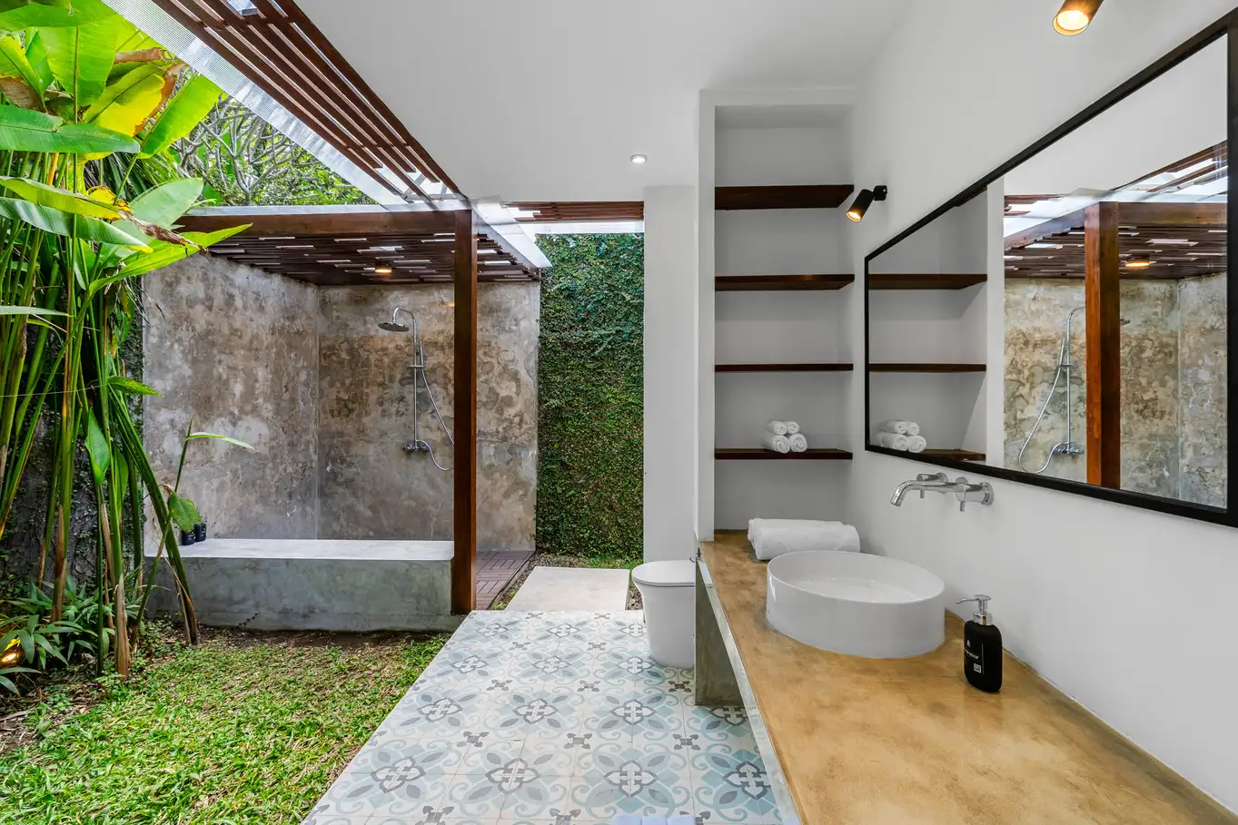 Villa 150m² in Indonesia, Canggu. Priced at 270000$ rent photo-4