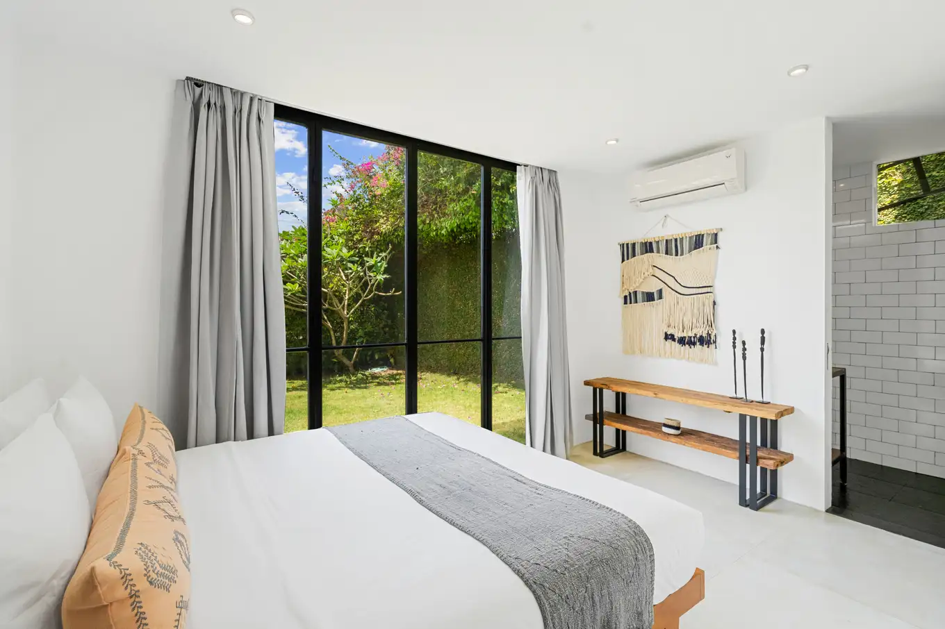 Villa 150m² in Indonesia, Canggu. Priced at 270000$ rent photo-11