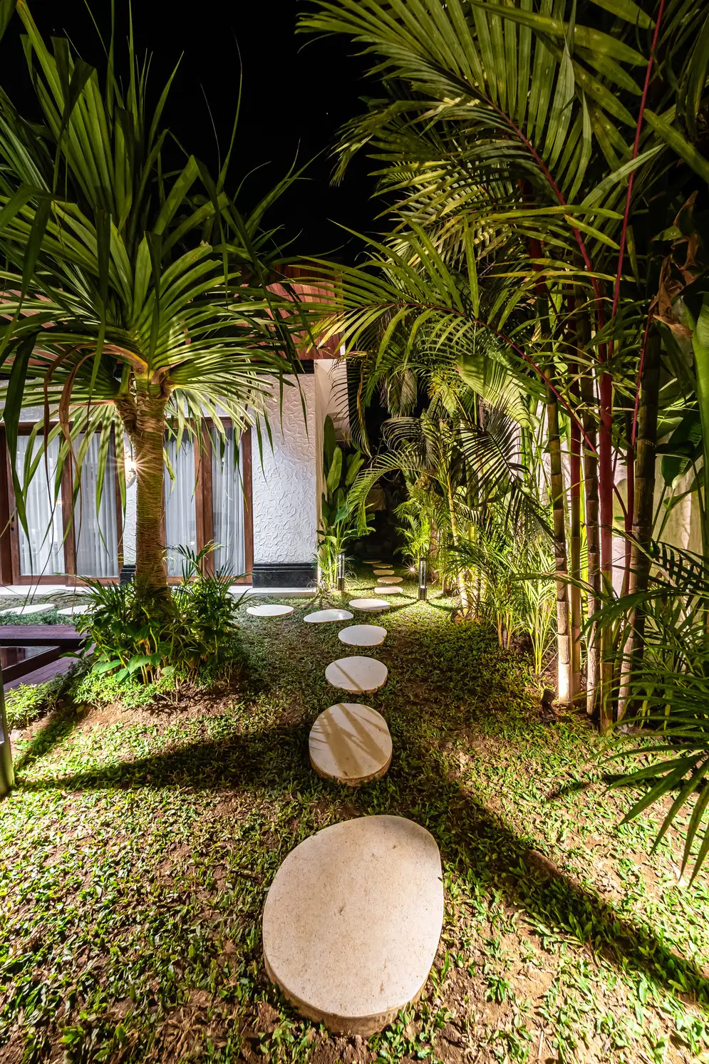 Villa 240m² in Indonesia, Ubud. Priced at 290000$ rent photo-8
