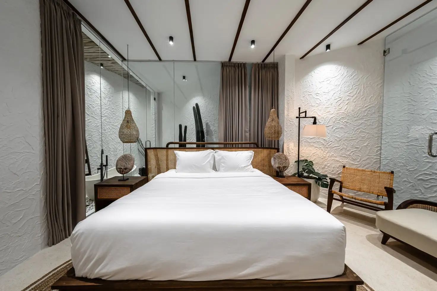 Villa 240m² in Indonesia, Ubud. Priced at 290000$ rent photo-18