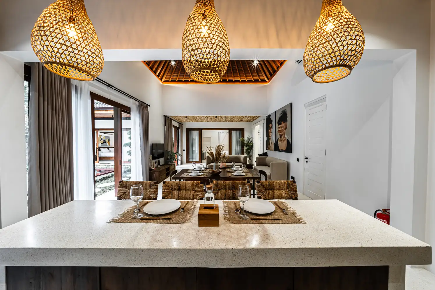 Villa 240m² in Indonesia, Ubud. Priced at 290000$ rent photo-31
