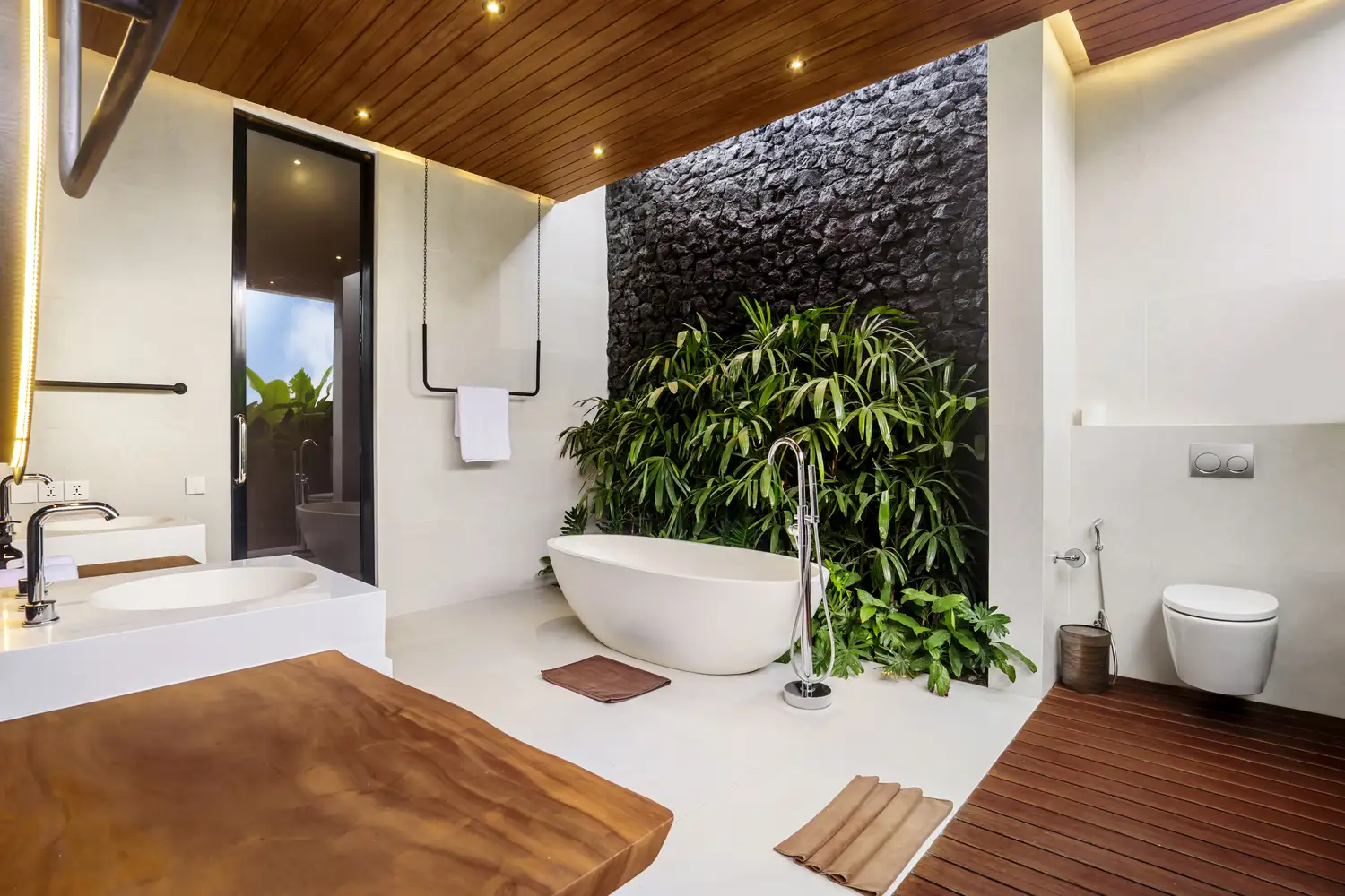 Villa 290m² in Indonesia, Ubud. Priced at 330000$ rent photo-3