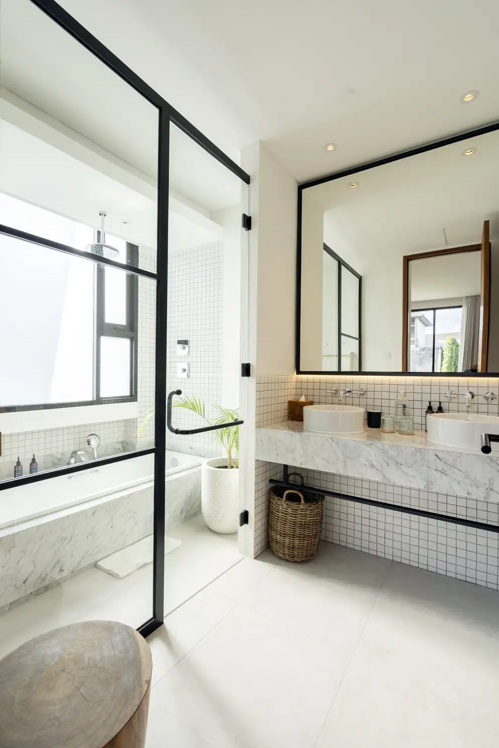 Villa 155m² in Indonesia, Canggu. Priced at 350000$ rent photo-6
