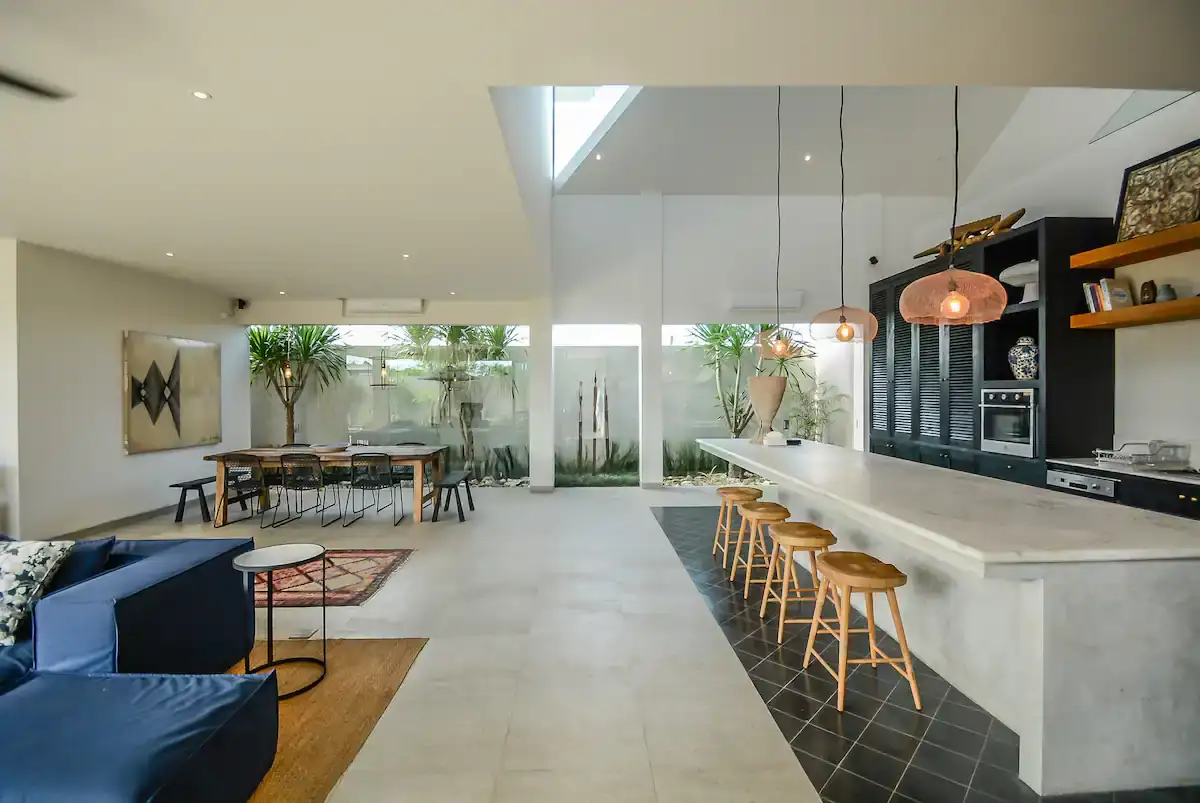 Villa 280m² in Indonesia, Canggu. Priced at 850000$ rent photo-2