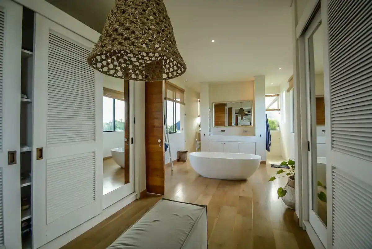 Villa 280m² in Indonesia, Canggu. Priced at 850000$ rent photo-4