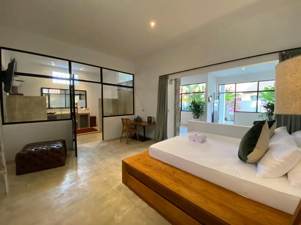 Flat 120m² in Indonesia, Canggu. Priced at 142000$ rent photo-11