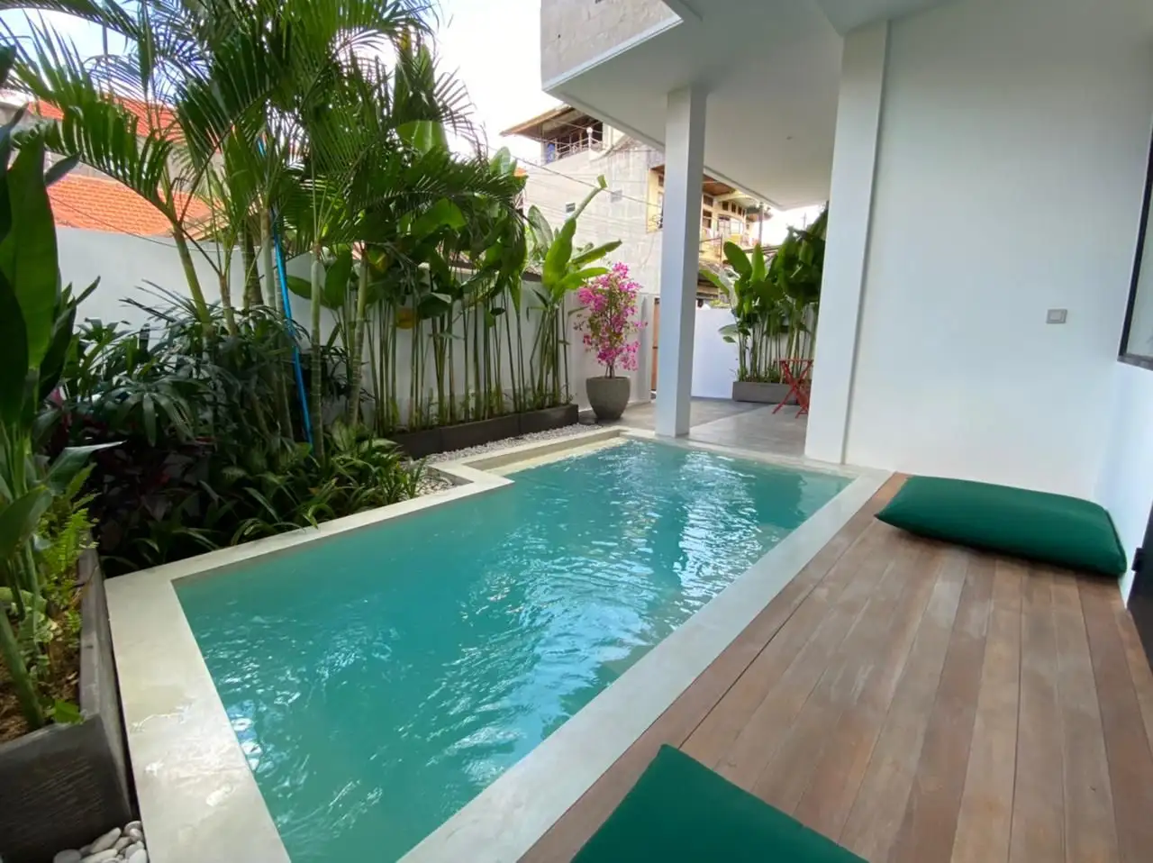 Flat 120m² in Indonesia, Canggu. Priced at 142000$ rent photo-13