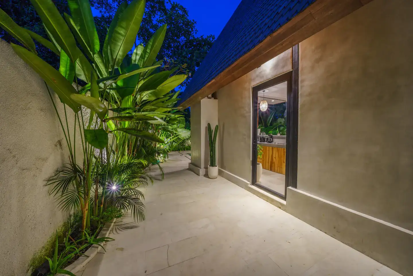 Villa 120m² in Indonesia, Canggu. Priced at 290000$ rent photo-8