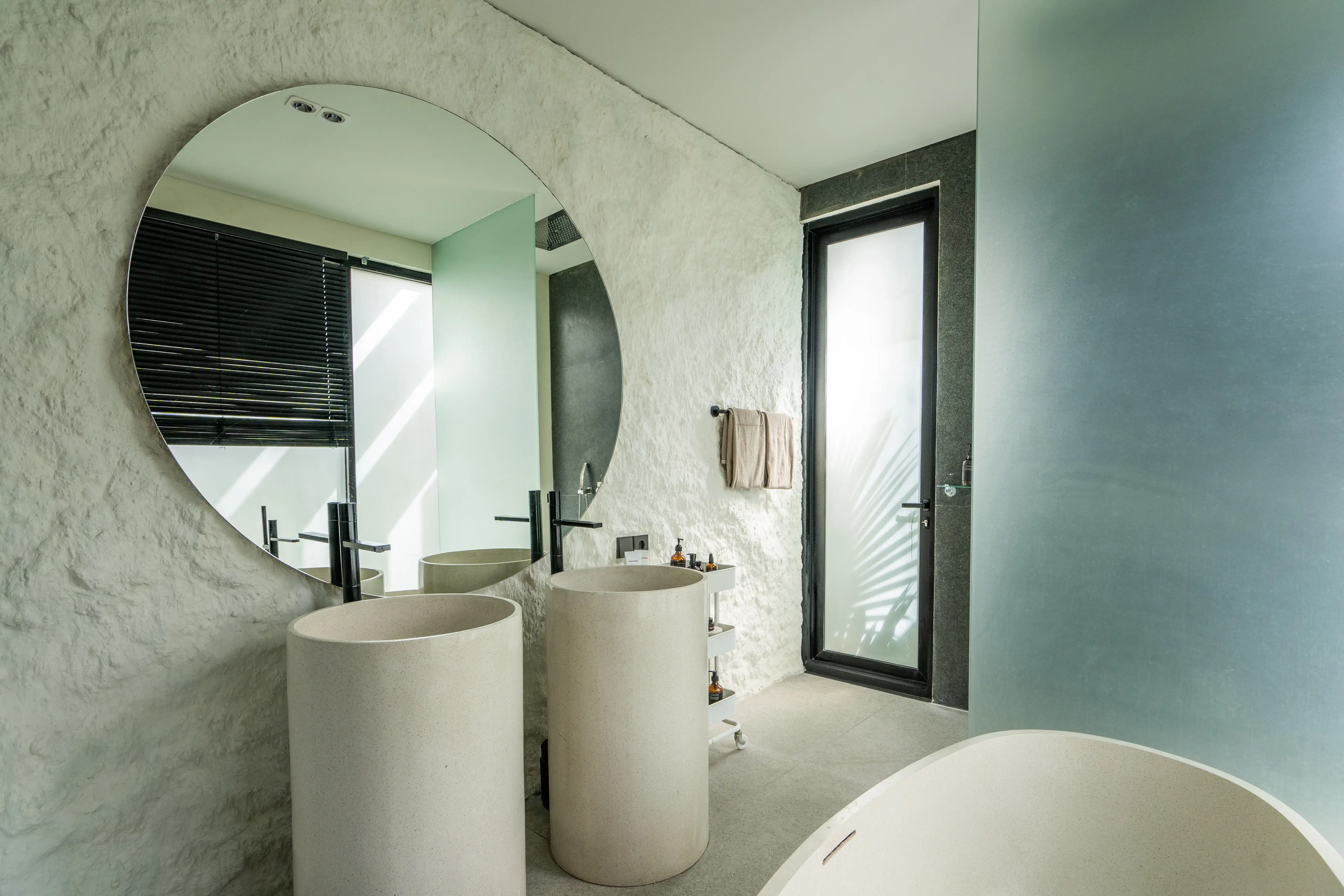 Villa 250m² in Indonesia, Canggu. Priced at 650000$ rent photo-2