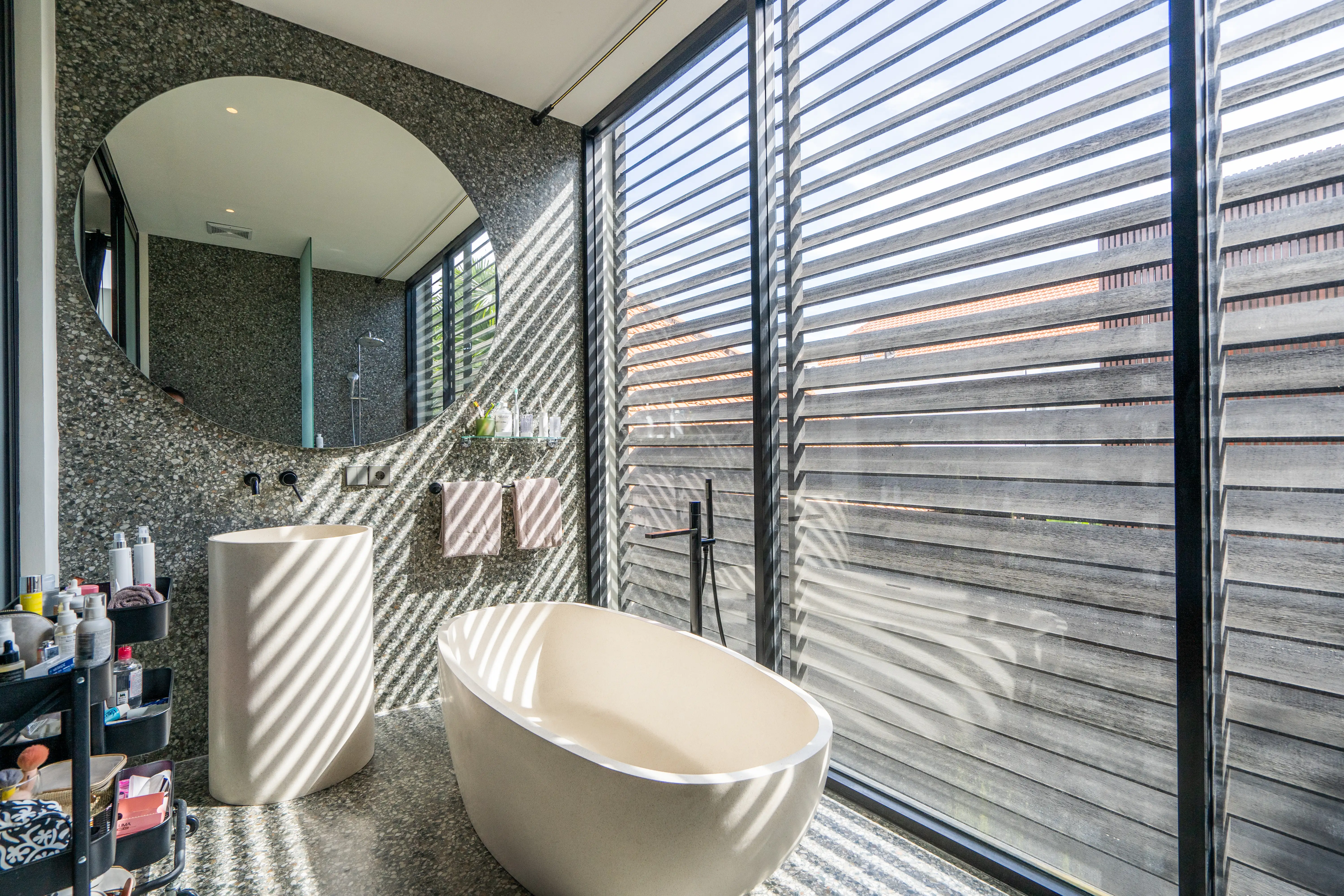 Villa 250m² in Indonesia, Canggu. Priced at 650000$ rent photo-11