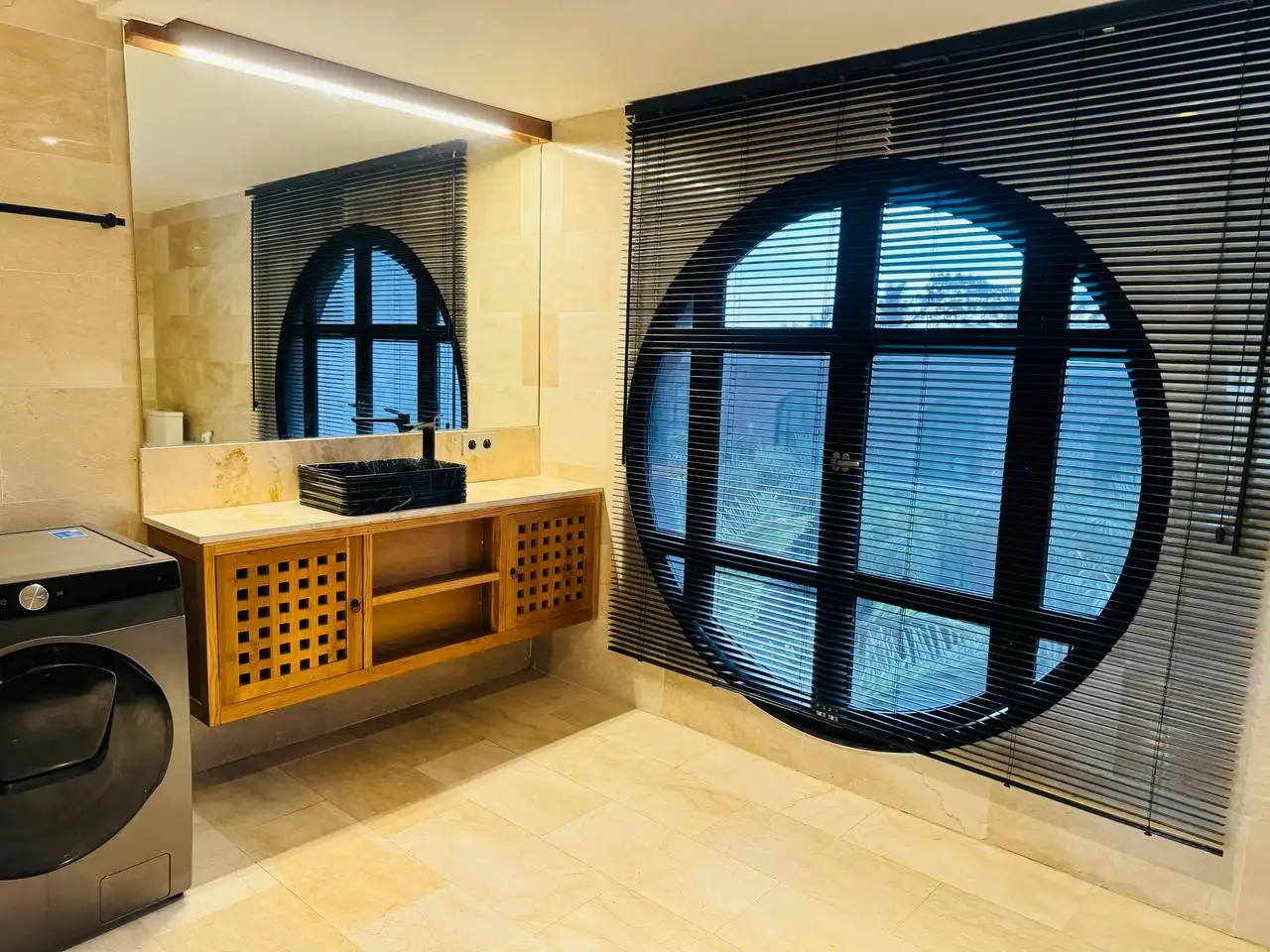 Flat 83m² in Indonesia, Ubud. Priced at 199000$ rent photo-10