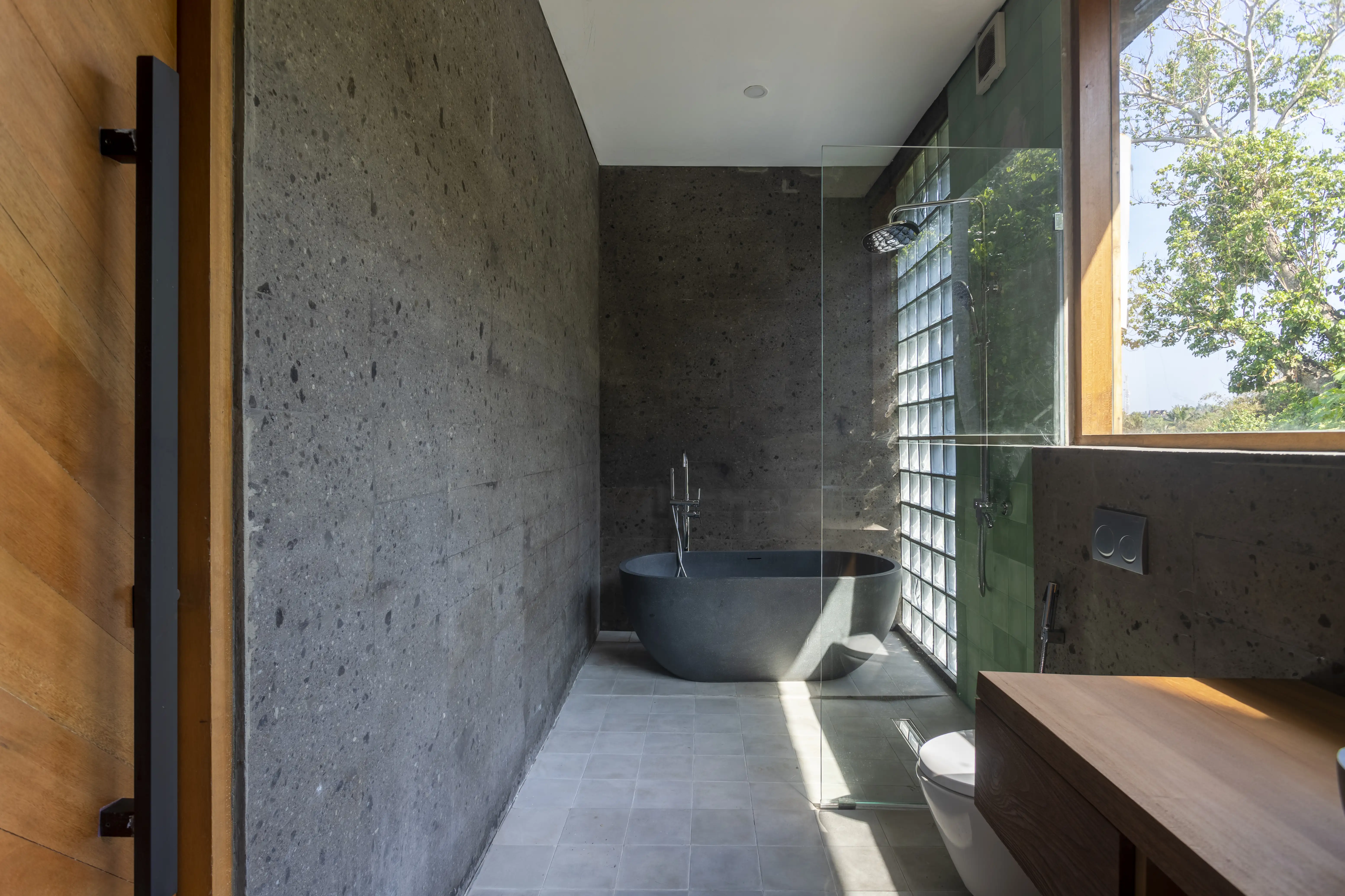 Villa 250m² in Indonesia, Balian. Priced at 1300000$ rent photo-2