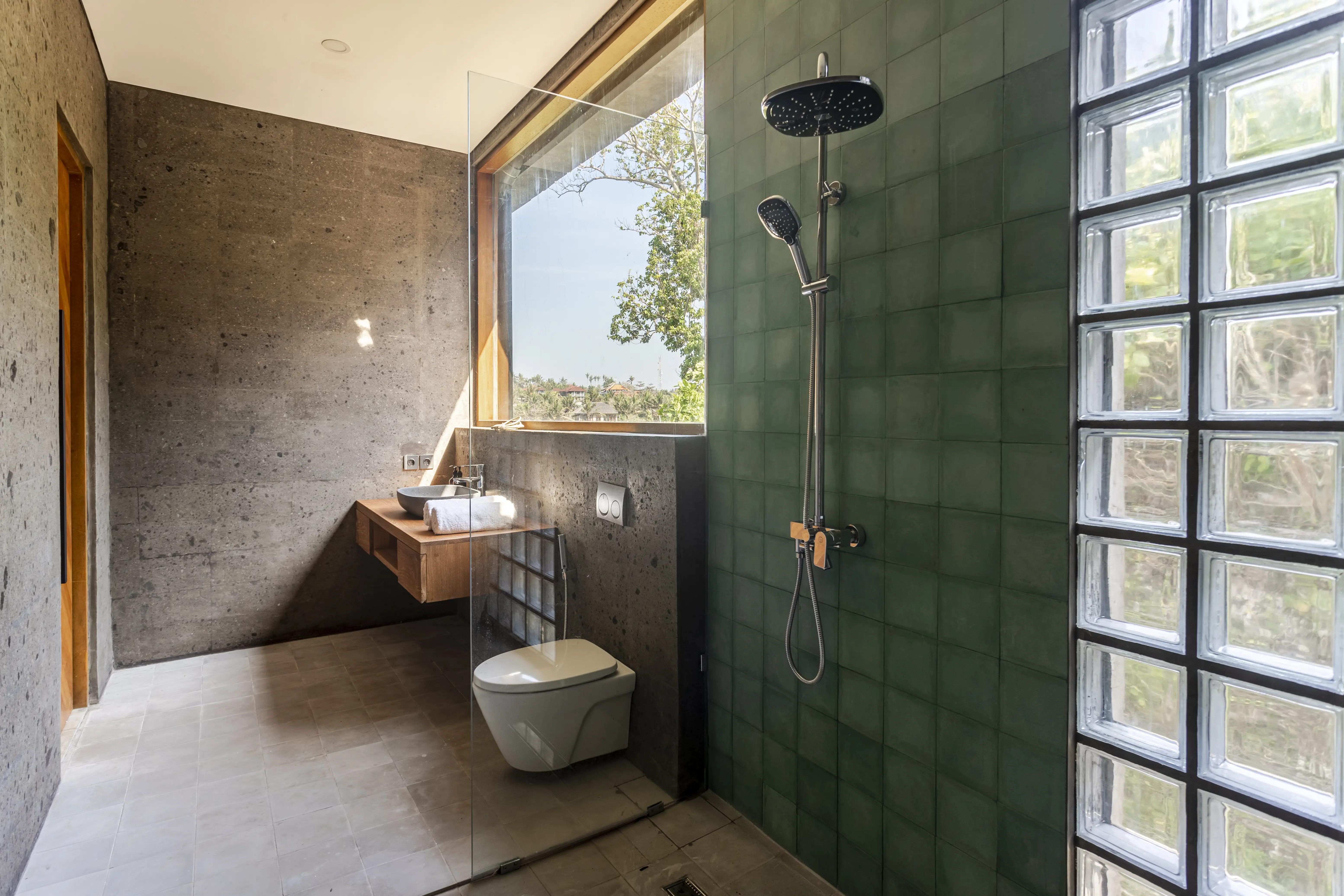Villa 250m² in Indonesia, Balian. Priced at 1300000$ rent photo-6
