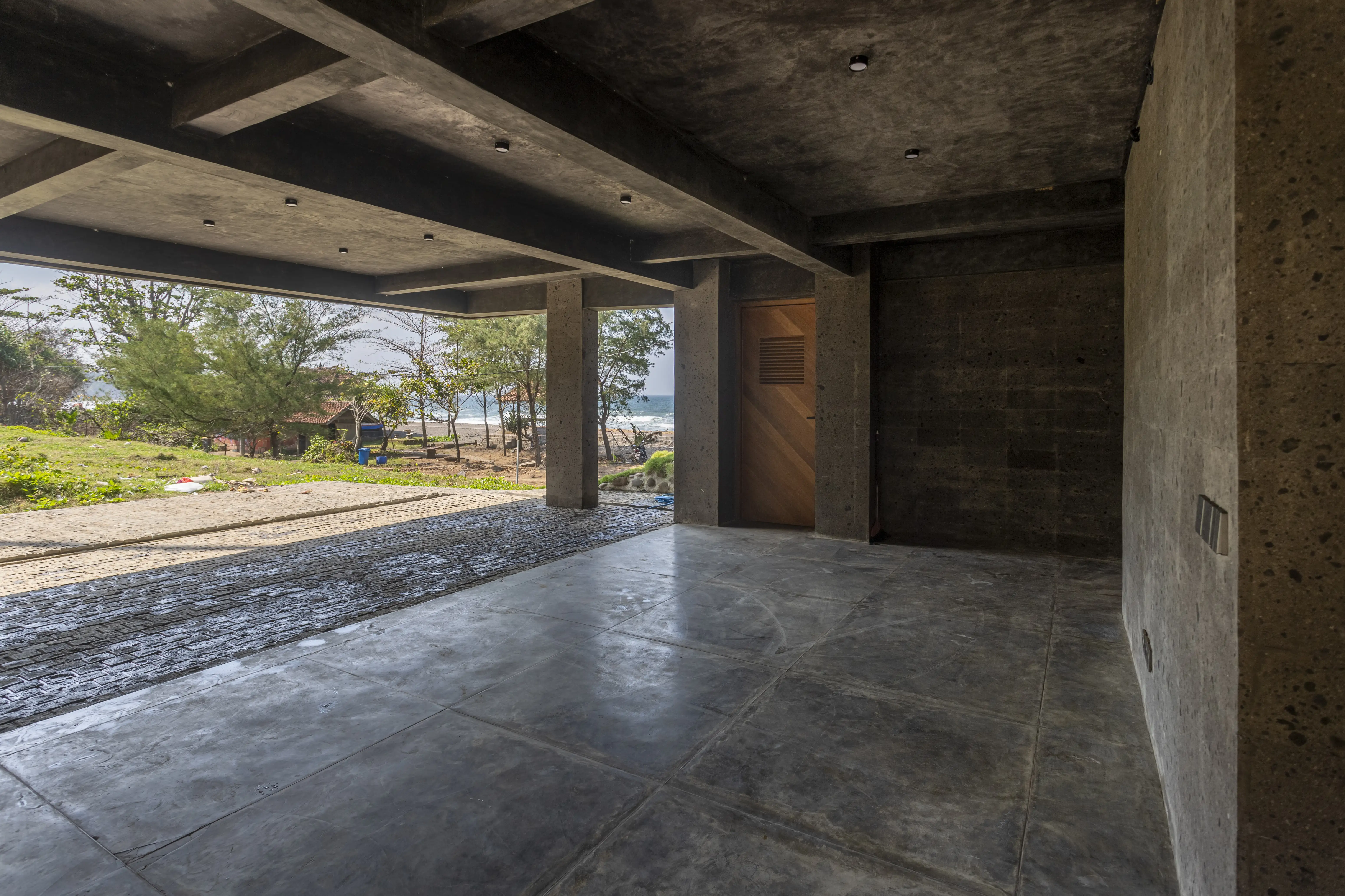 Villa 250m² in Indonesia, Balian. Priced at 1300000$ rent photo-15