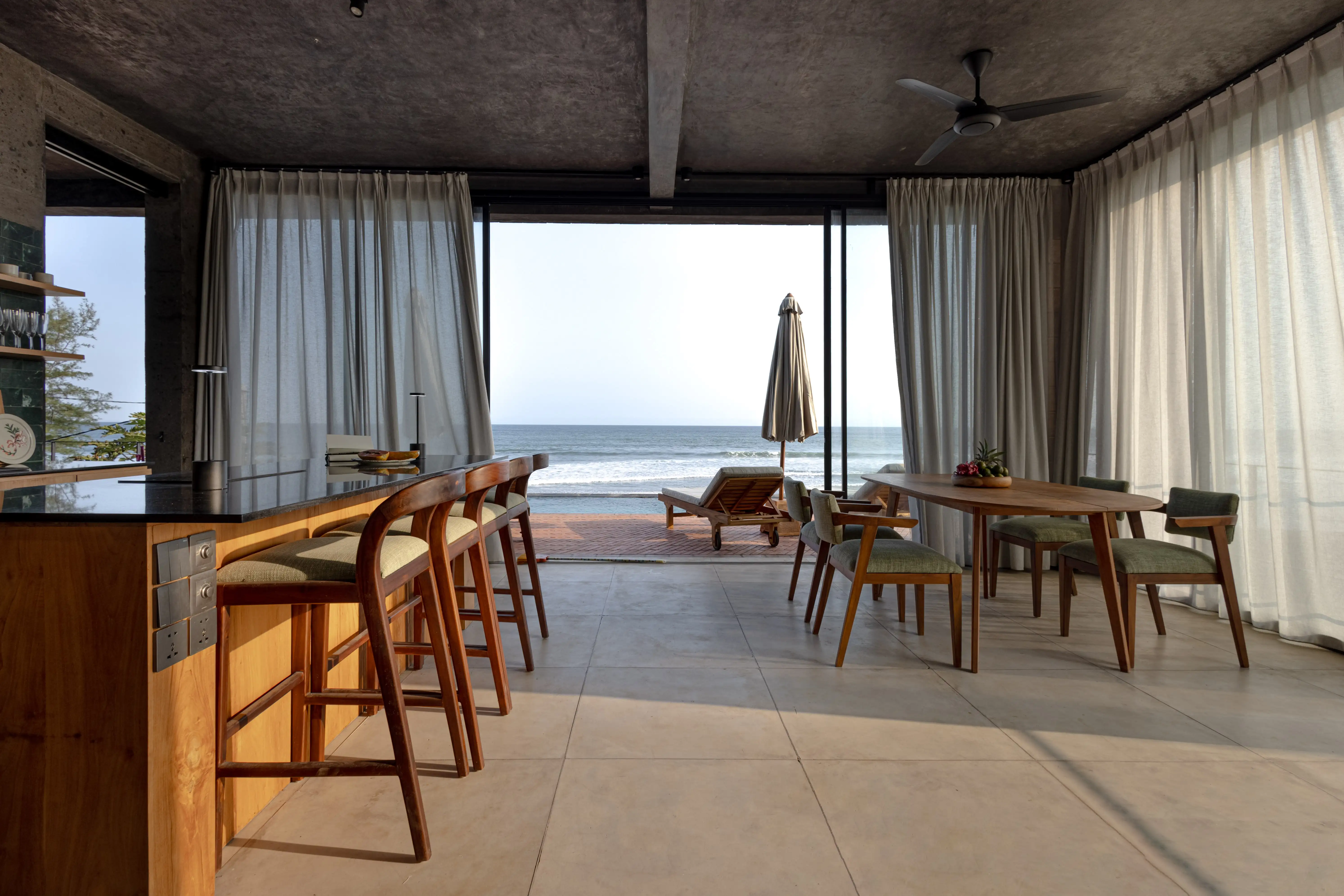 Villa 250m² in Indonesia, Balian. Priced at 1300000$ rent photo-21