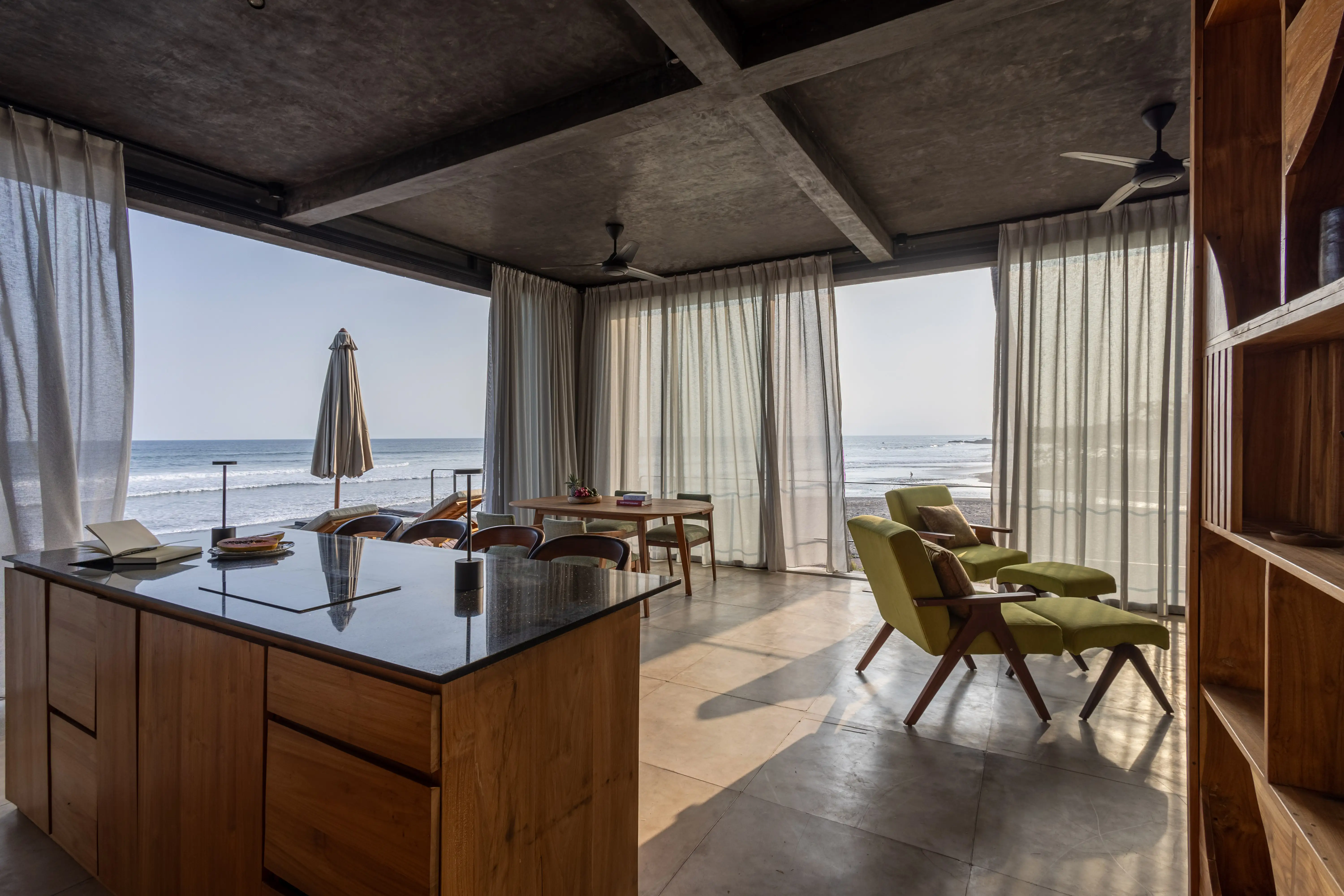 Villa 250m² in Indonesia, Balian. Priced at 1300000$ rent photo-28