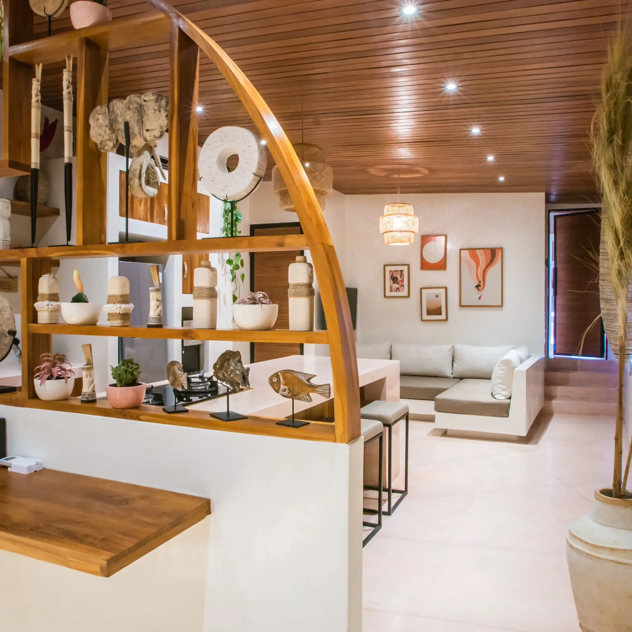 Flat 55m² in Indonesia, Canggu. Priced at 90000$ rent photo-8