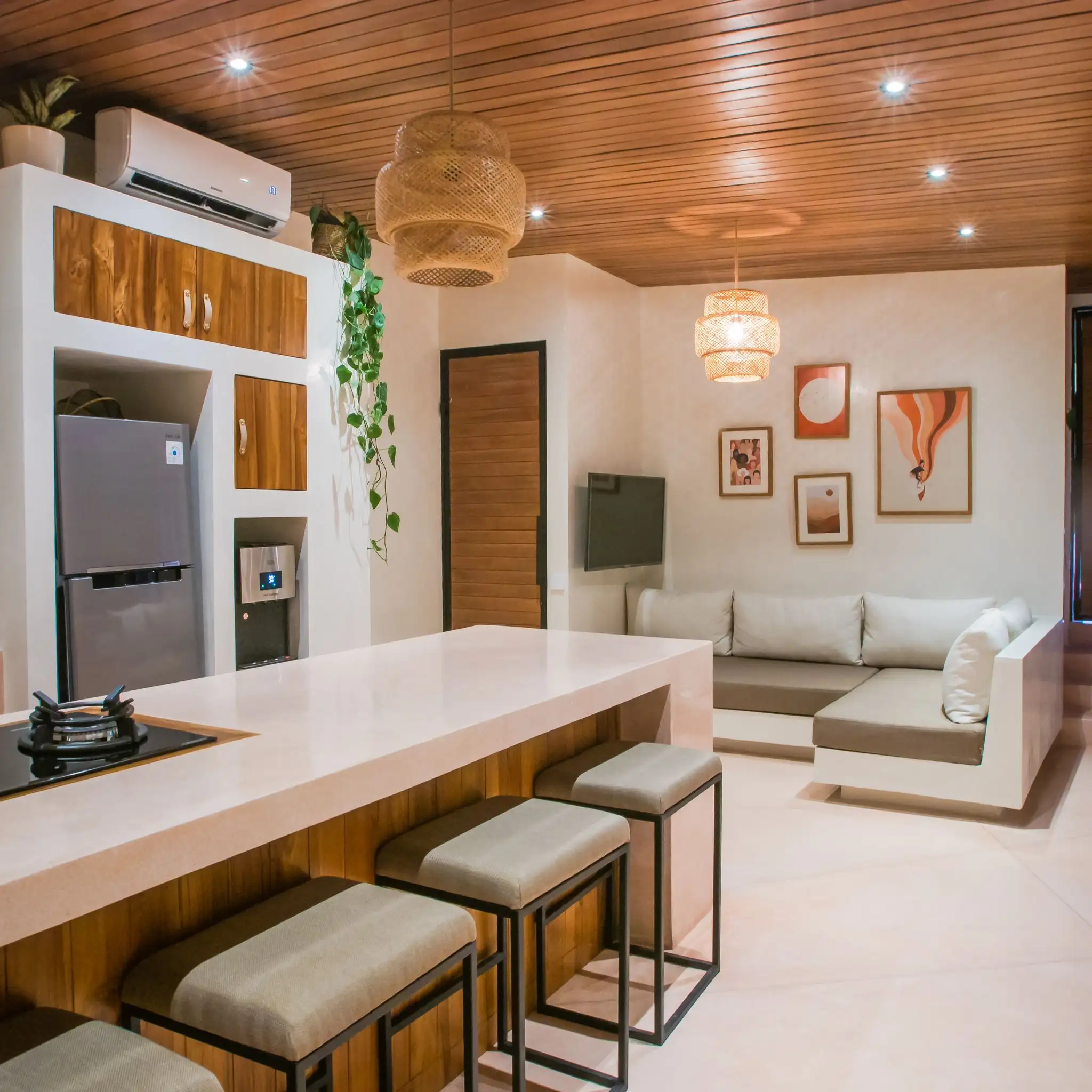 Flat 55m² in Indonesia, Canggu. Priced at 90000$ rent photo-12