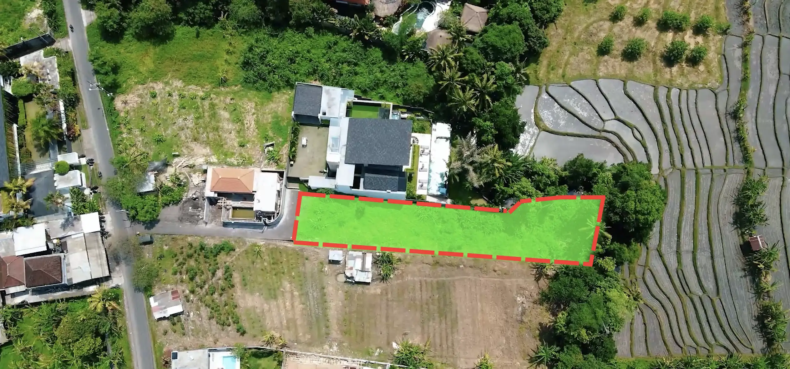 Land 0m² in Indonesia, Canggu. Priced at 275430$ rent photo-3