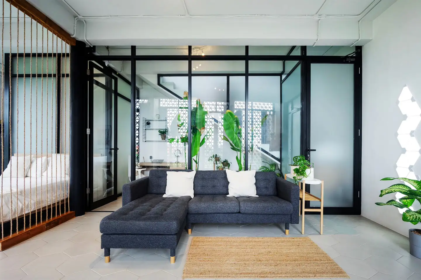 Flat 680m² in Indonesia, Canggu. Priced at 1650000$ rent photo-12