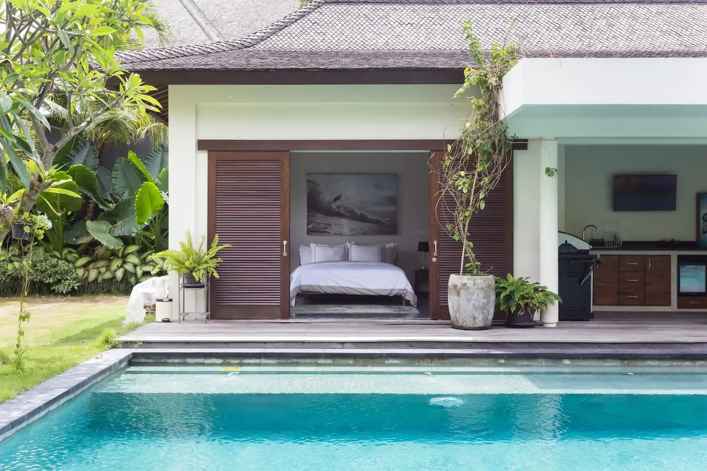 Villa 296m² in Indonesia, Canggu. Priced at 789432$ rent photo-13