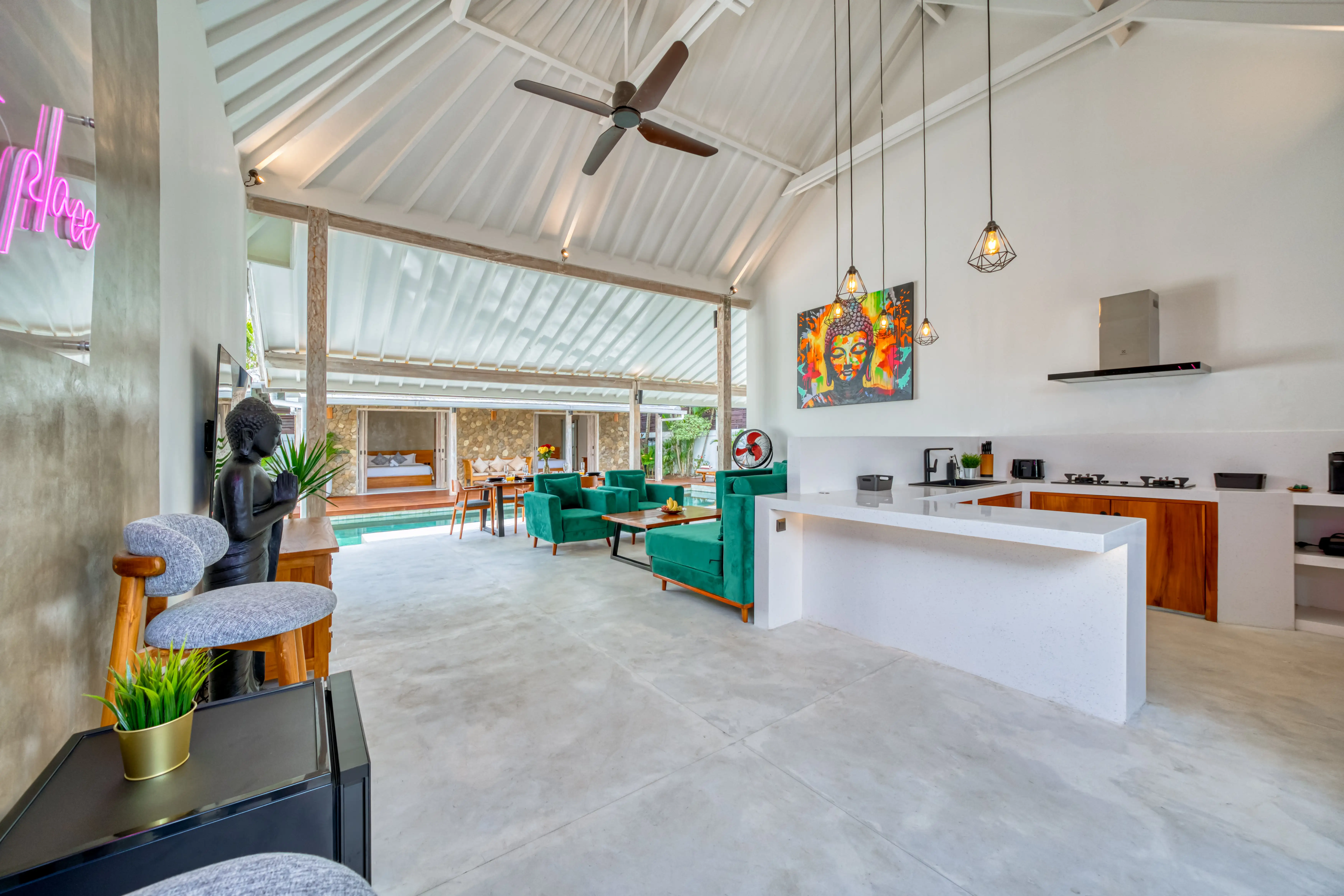 Villa 350m² in Indonesia, Seminyak. Priced at 245000$ rent photo-2